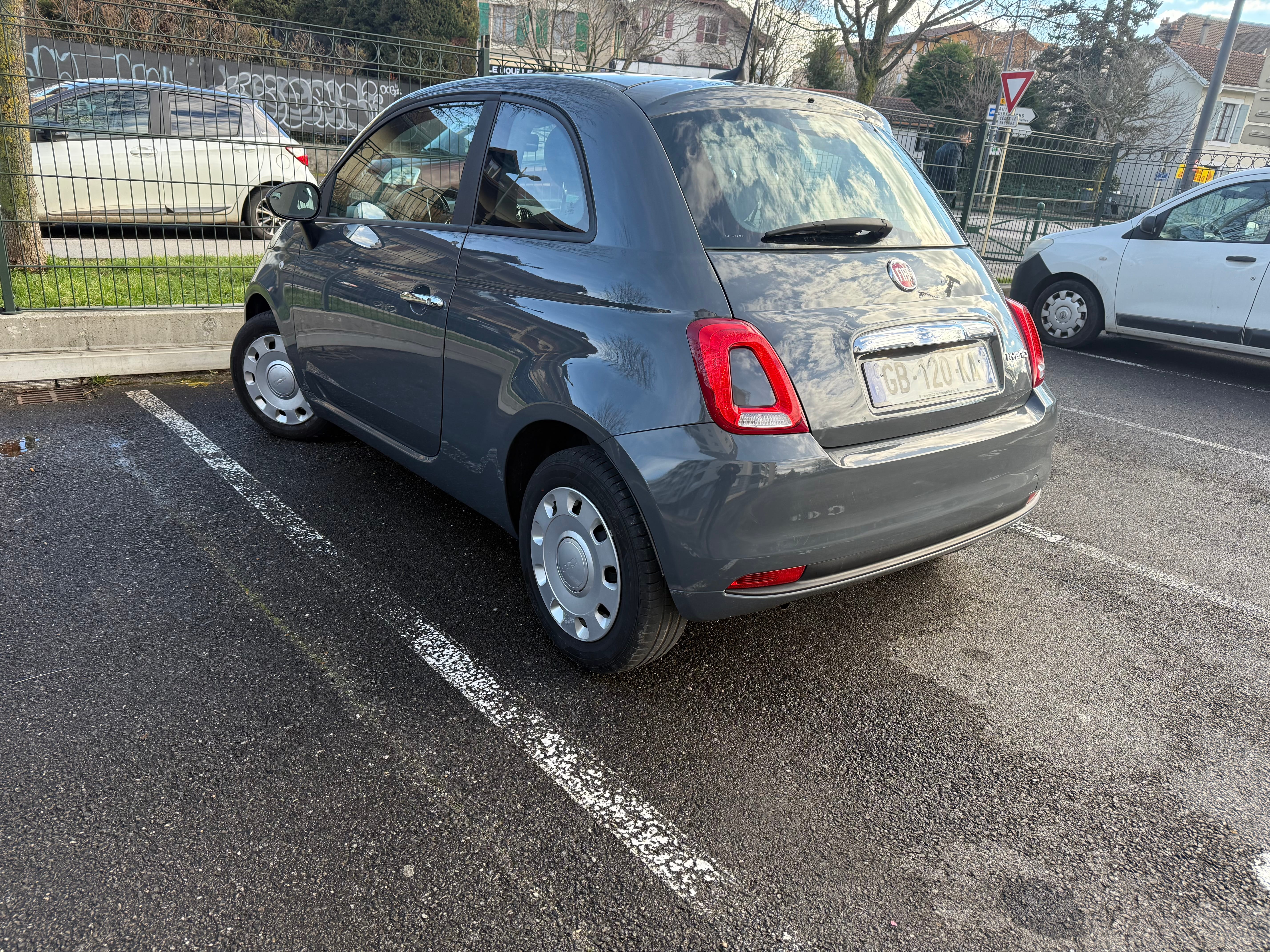 Fiat 500 Essence hybrid avec Régulateur de vitesse