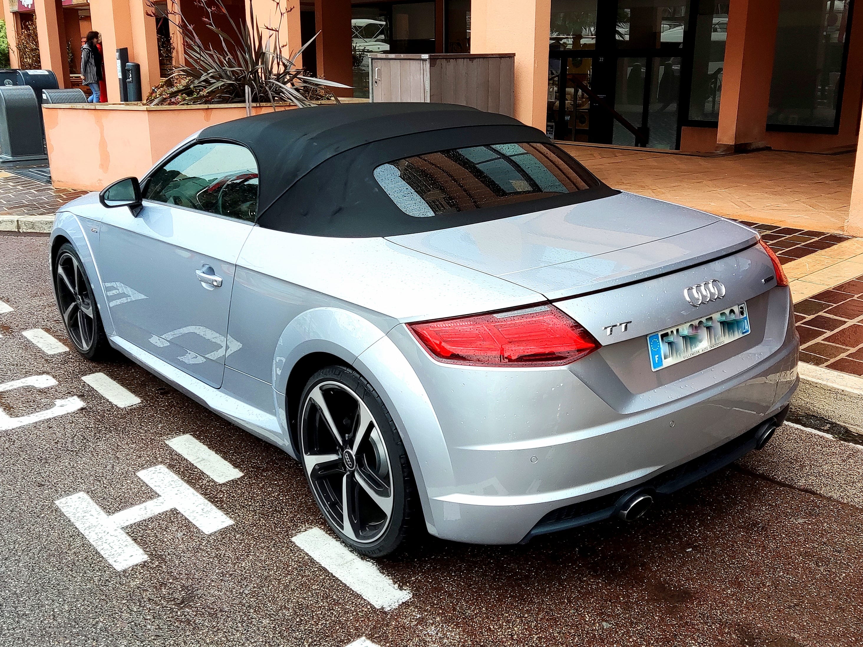 Audi TT Roadster 2.0 TFSI QUATTRO S-LINE avec Régulateur de vitesse