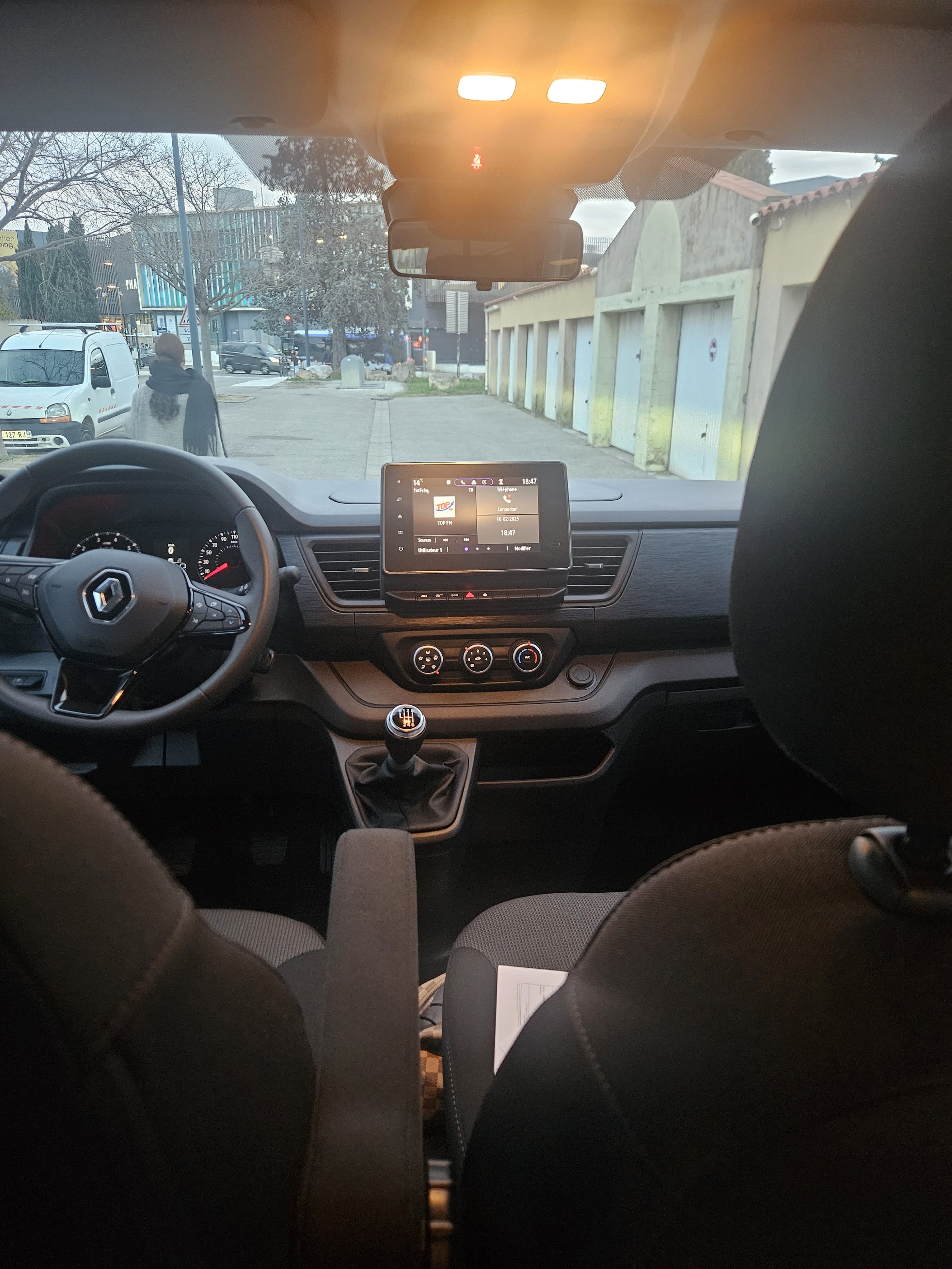 Renault Trafic Passenger minibus 9 places avec GPS
