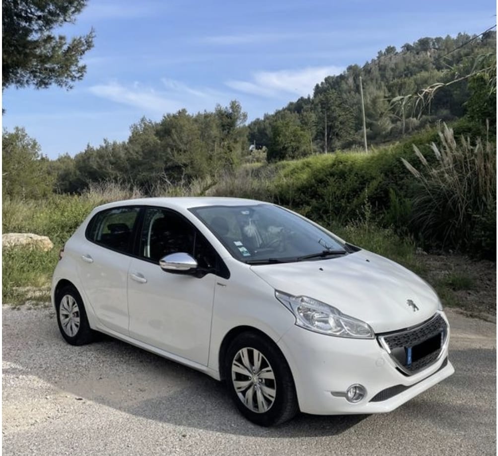 Peugeot 208, 2013, Essence 98
