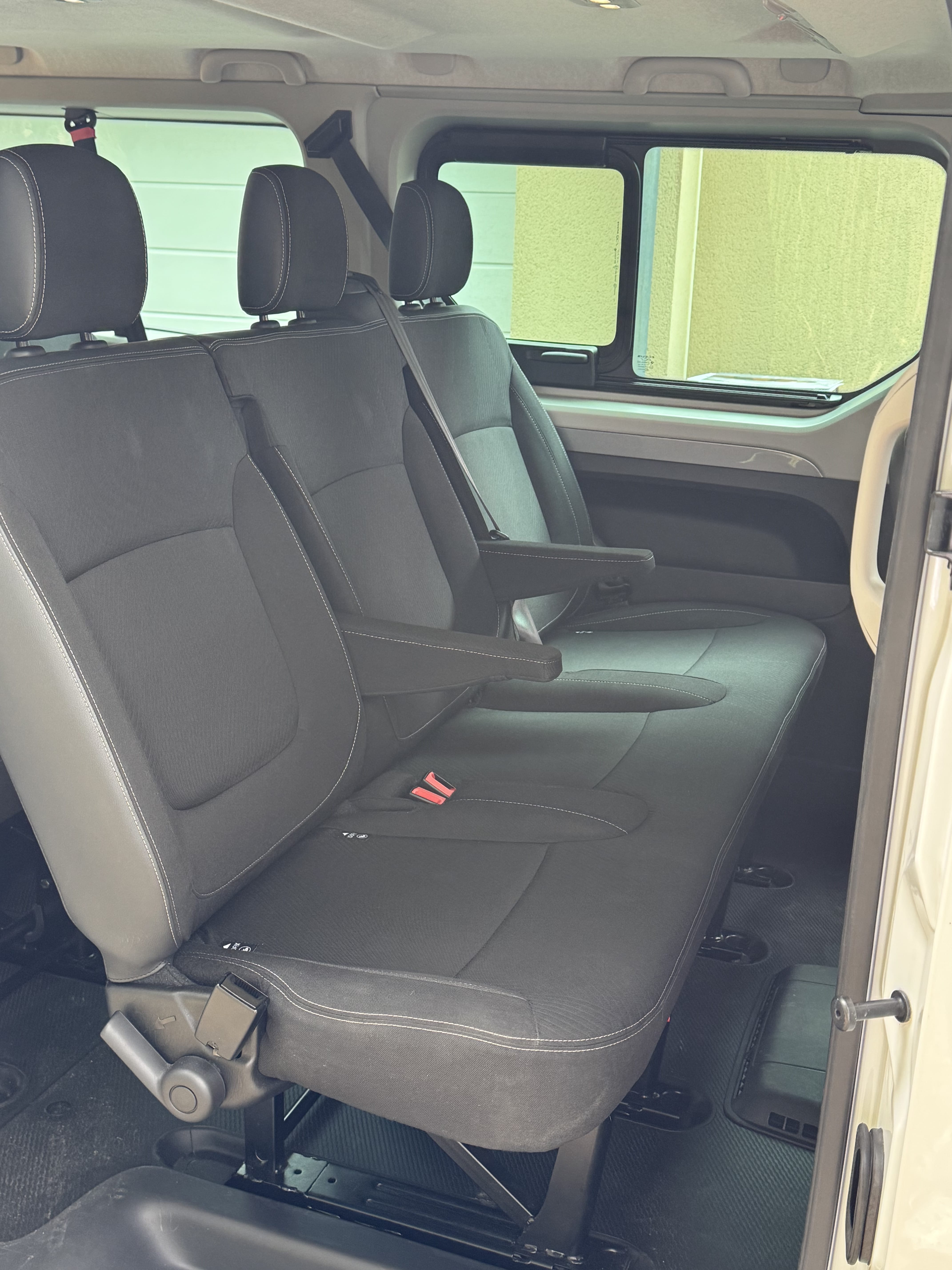 Renault Trafic Passenger Minibus 9 places avec Audio Bluetooth