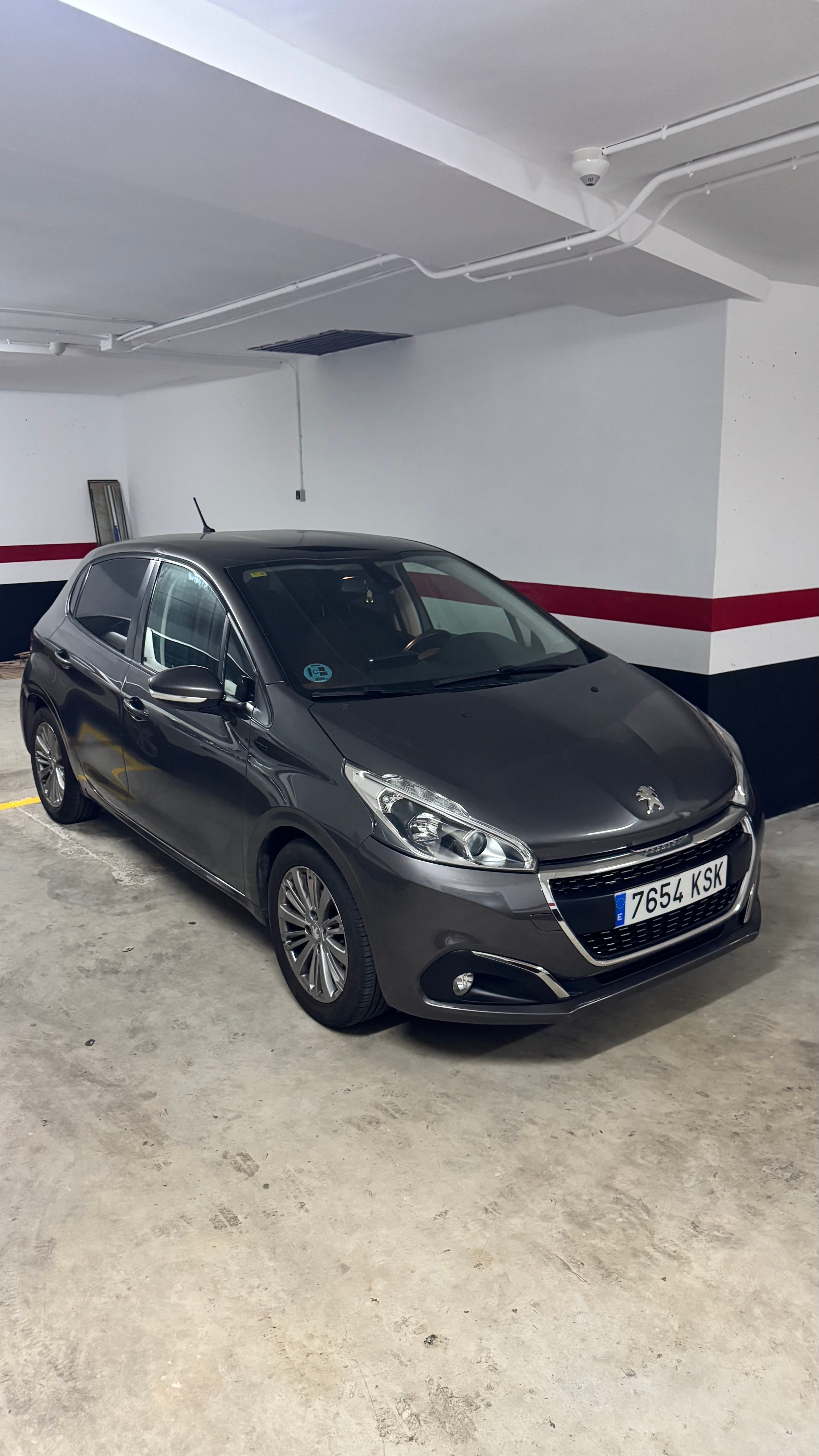 Peugeot 208 1.2 gasolina, 2018, Diesel