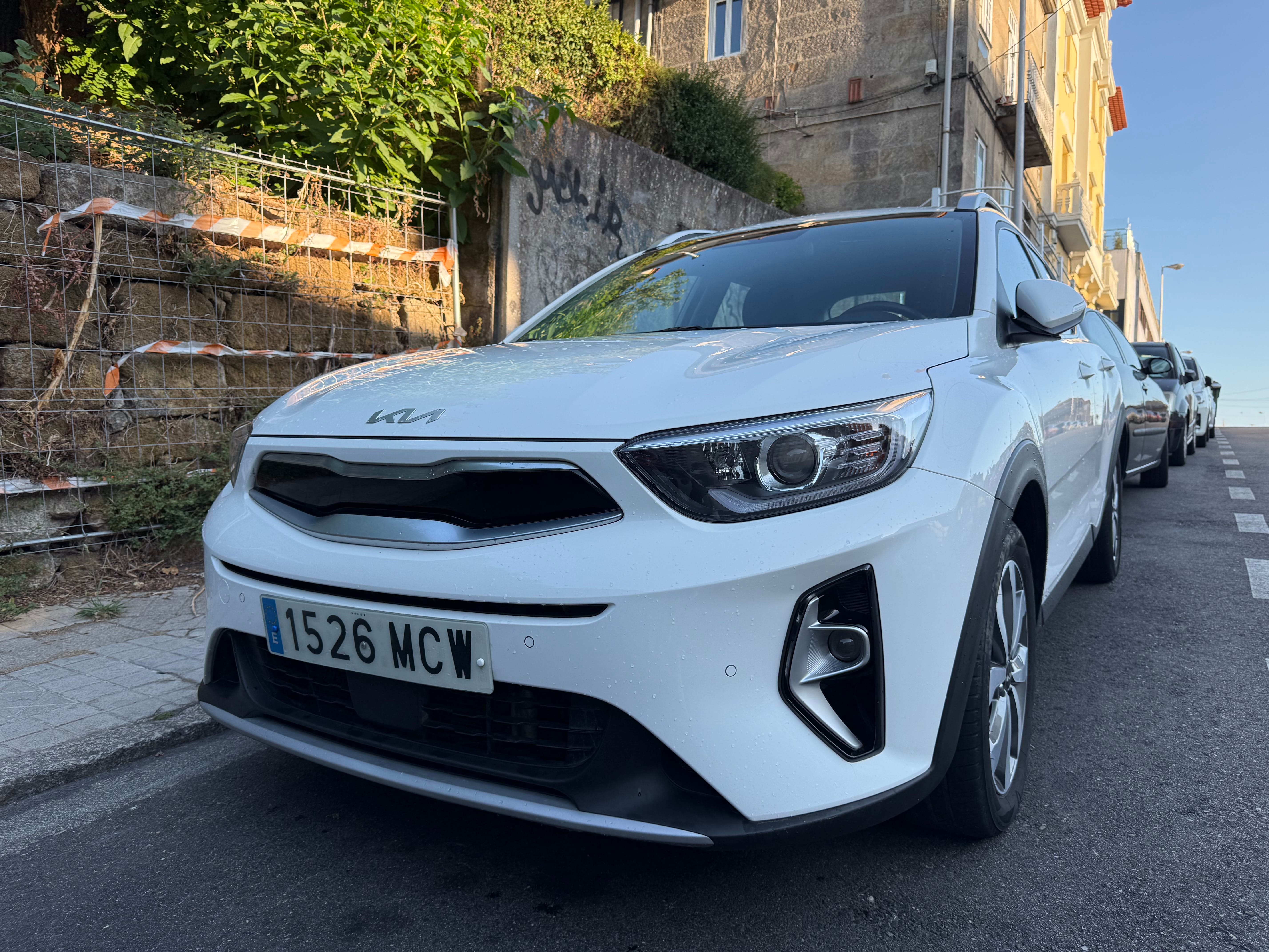 Kia Stonic, 2022, Gasolina 95 / Eléctrico (híbrido)