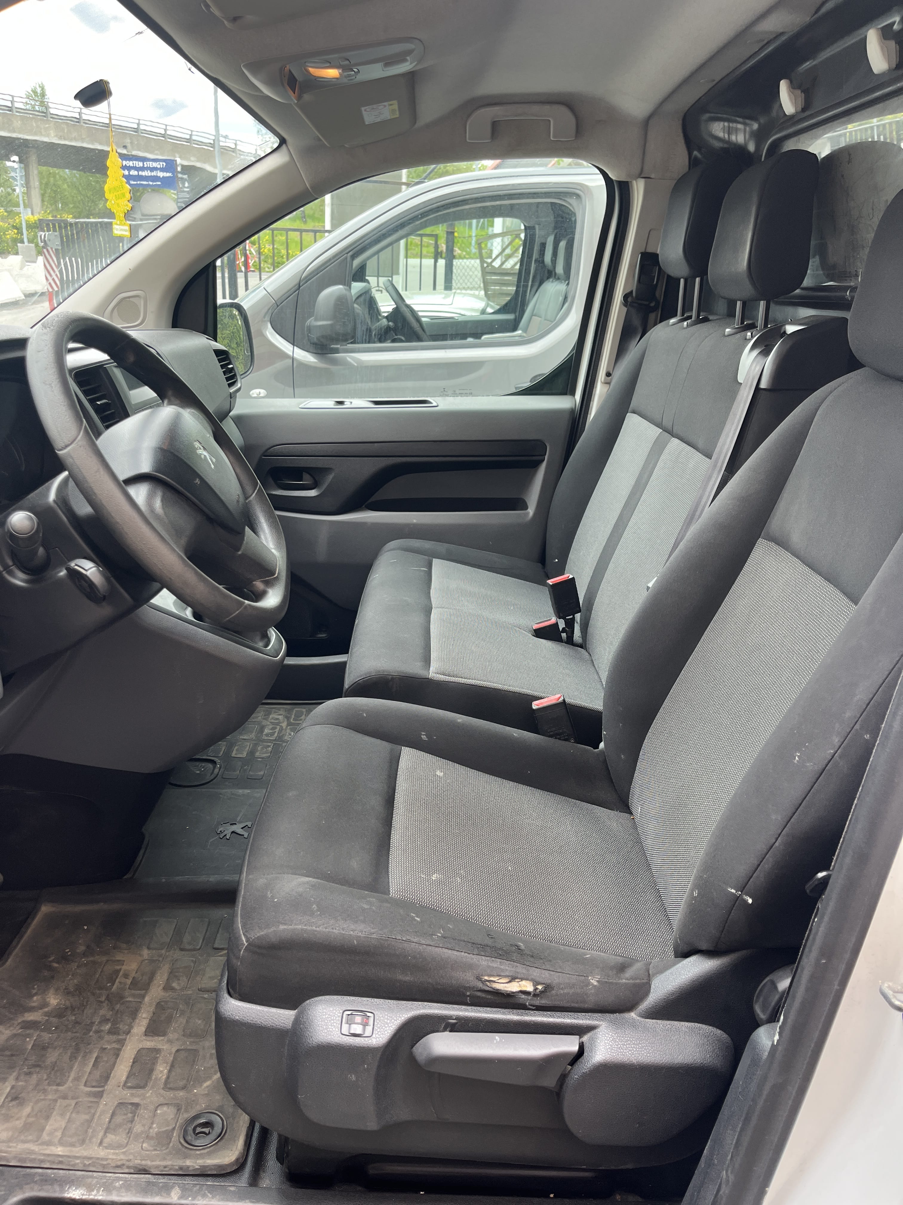 Peugeot Expert med Bluetooth audio
