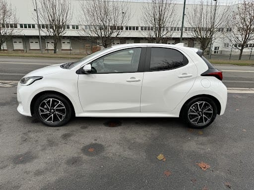 Toyota Yaris Hybride avec Climatisation