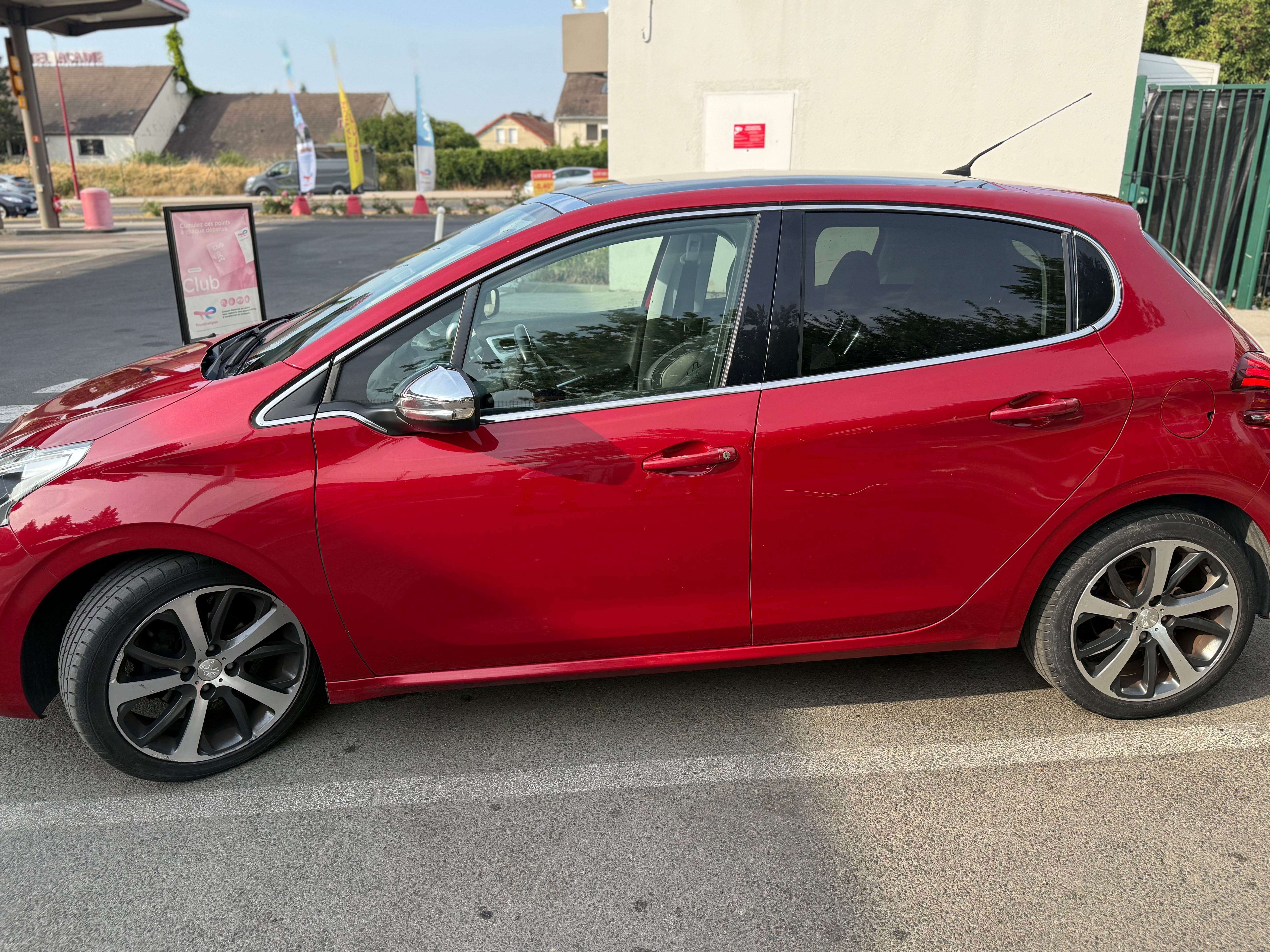 Peugeot 208 avec Climatisation