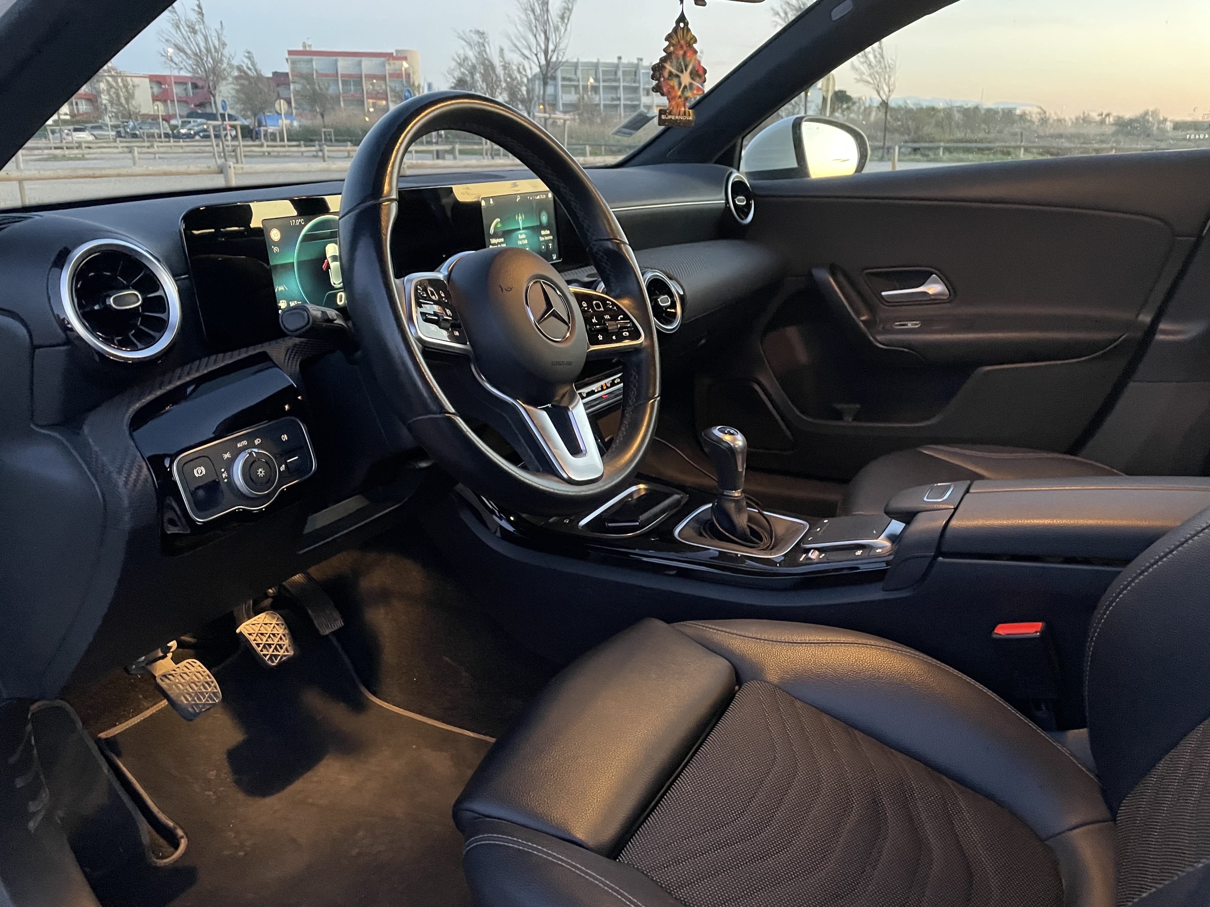 Mercedes-Benz Classe A avec Audio Bluetooth