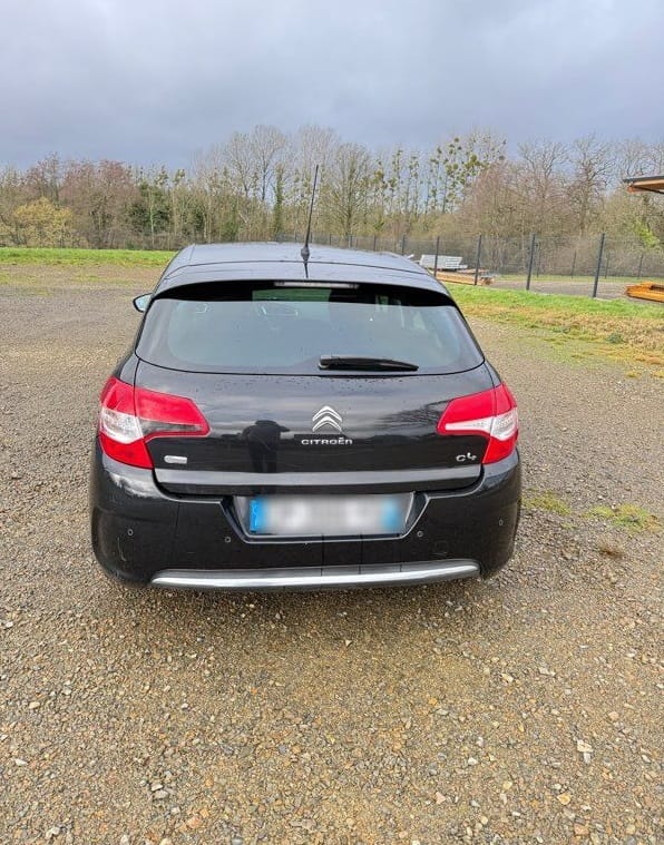 Citroen C4 avec Siège bébé