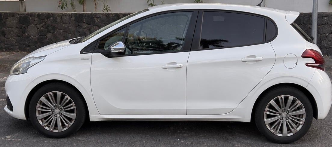 Peugeot 208 avec Climatisation