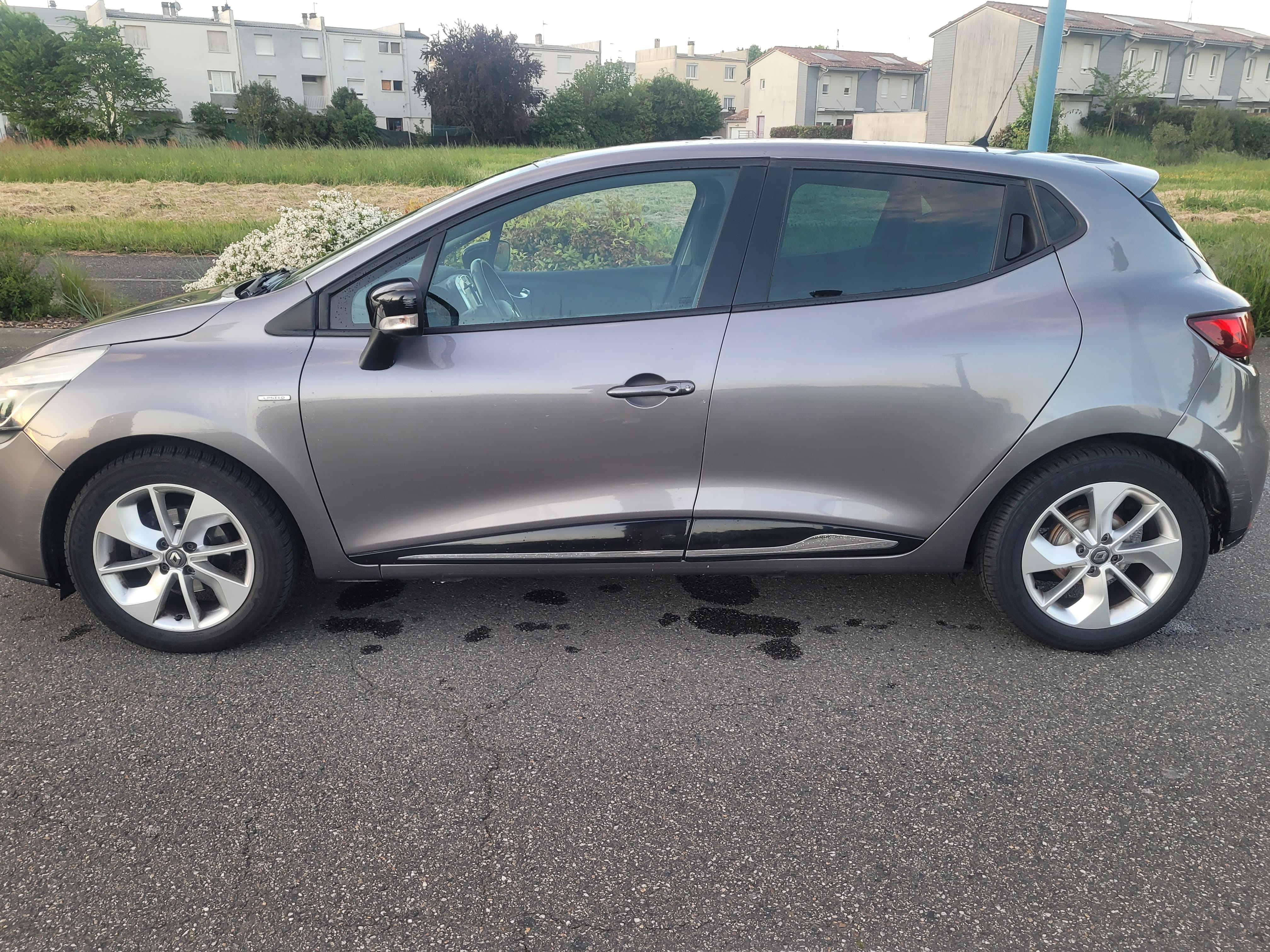 Renault Clio avec Climatisation