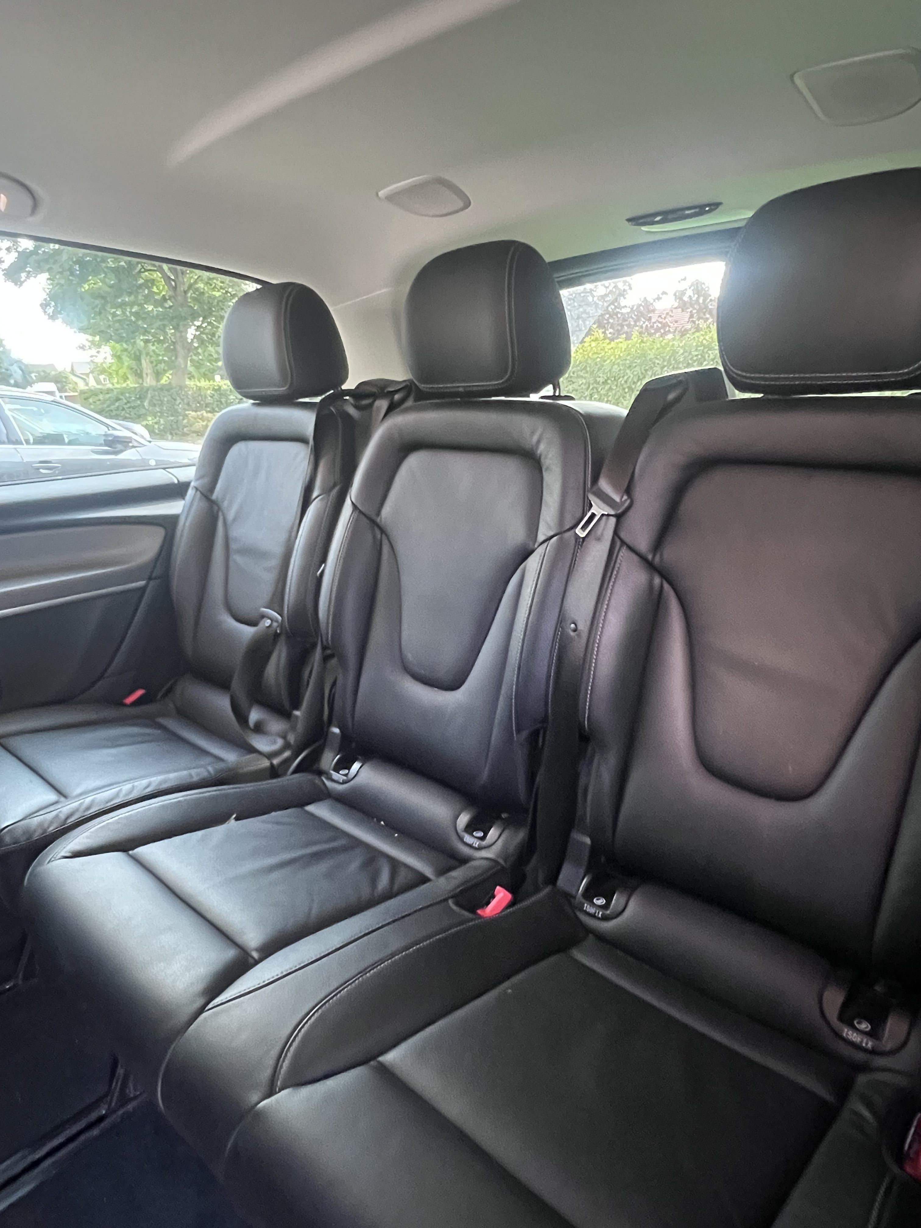 Mercedes-Benz Classe V 250 d 4-MATIC 250 - Extra long - Fascination avec Entrée audio / iPod