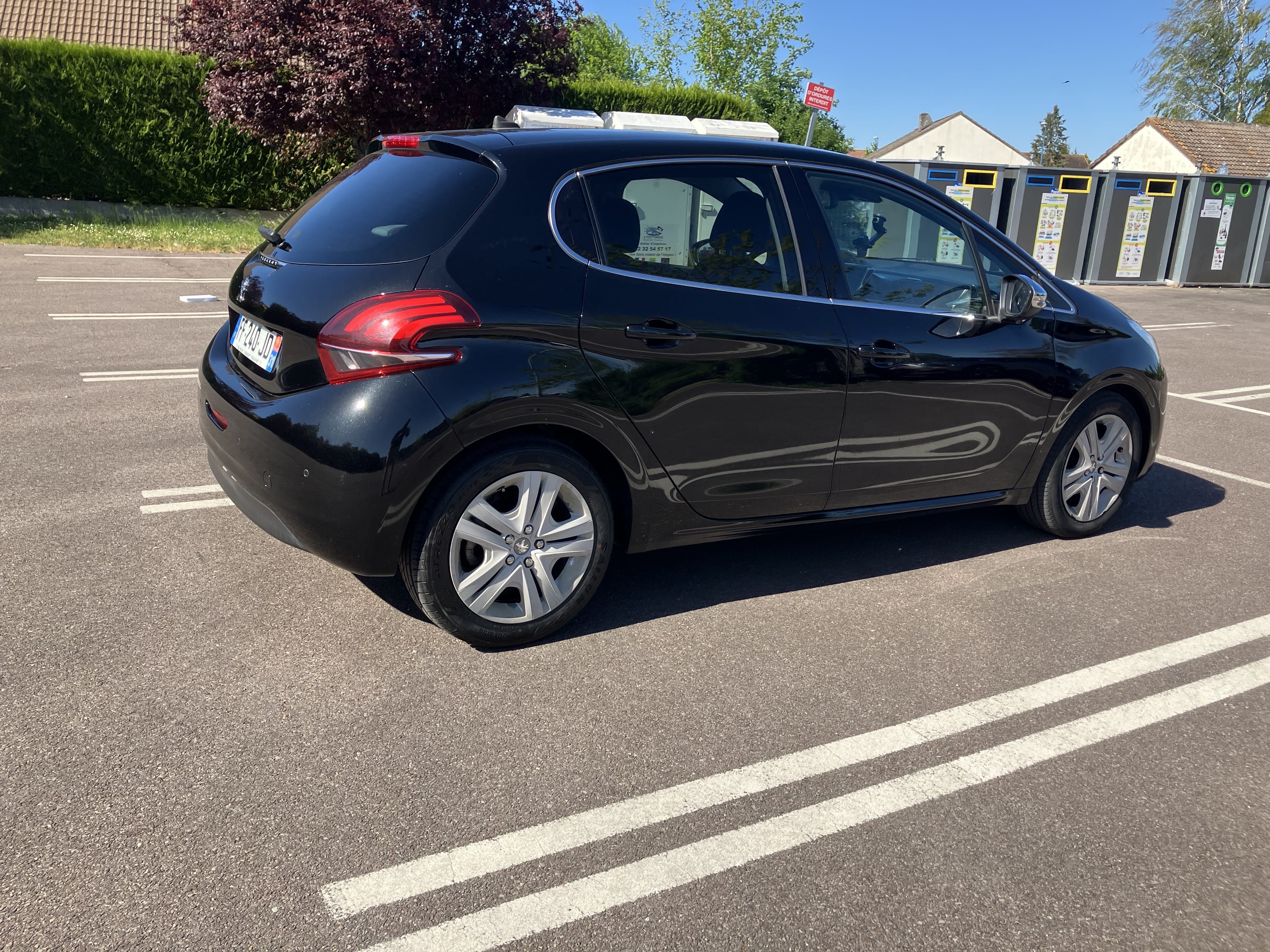 Peugeot 208 avec Caméra de recul