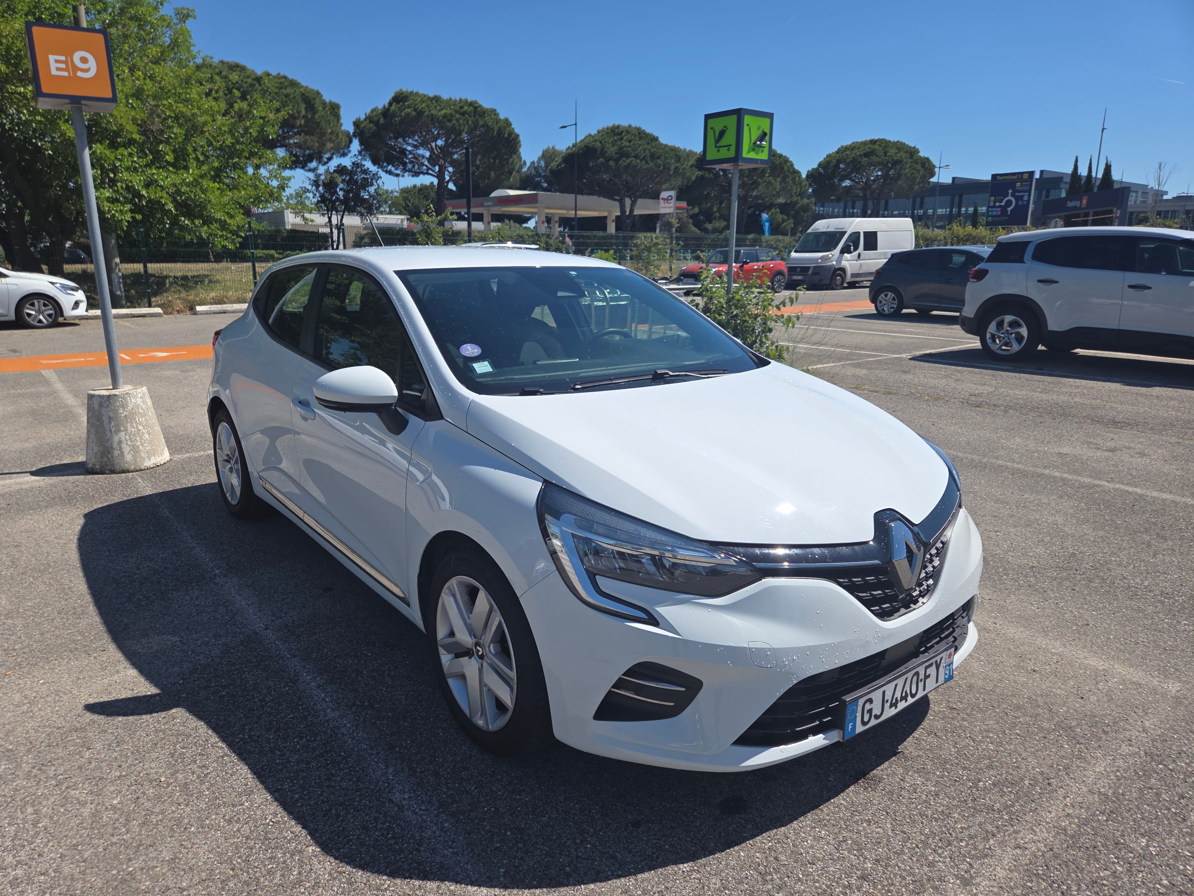 Renault Clio V boîte auto Hybride, 2022, Essence 95 / Électrique (hybride), automatique
