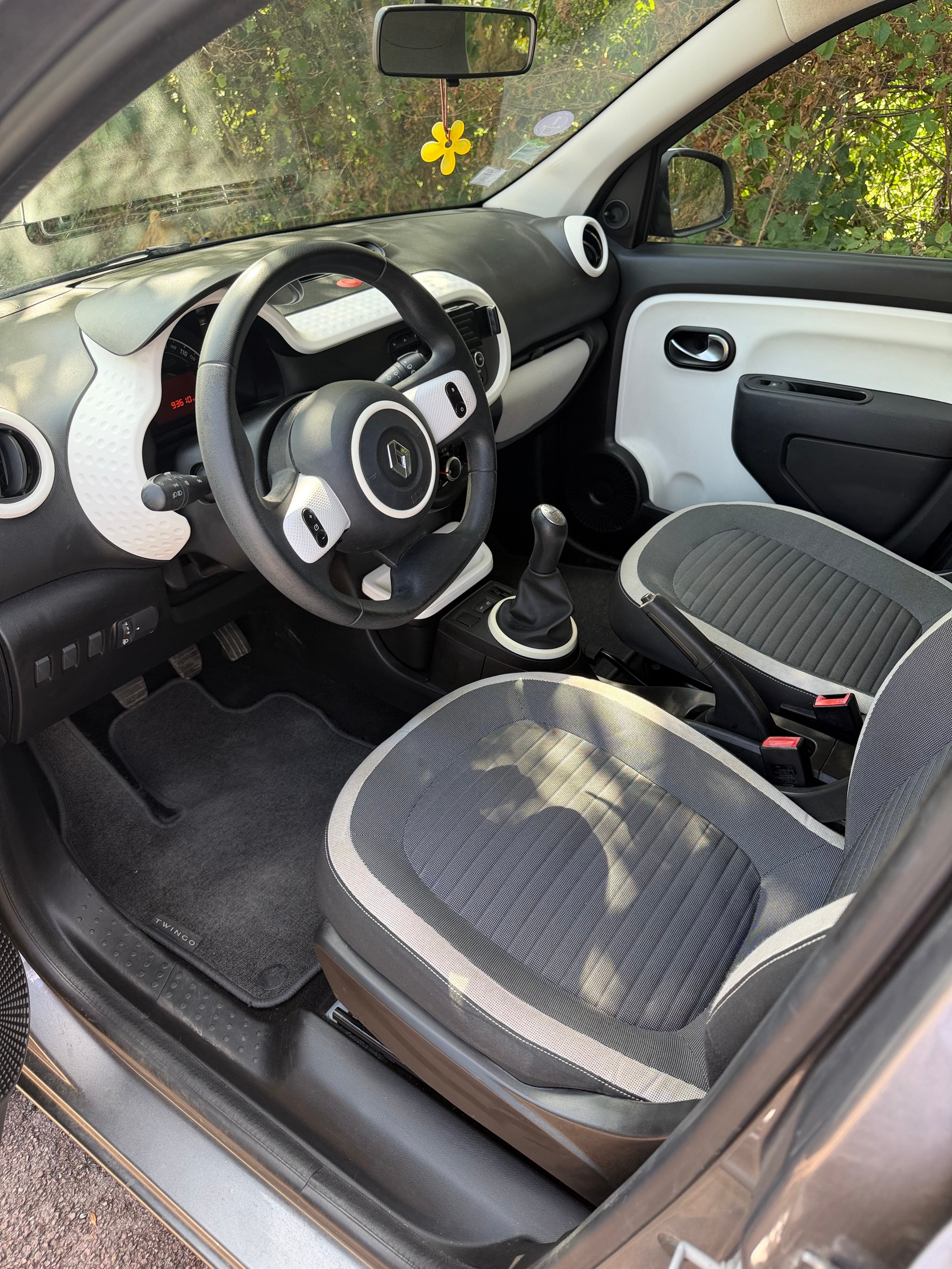 Renault Twingo III 1.0 avec Port USB