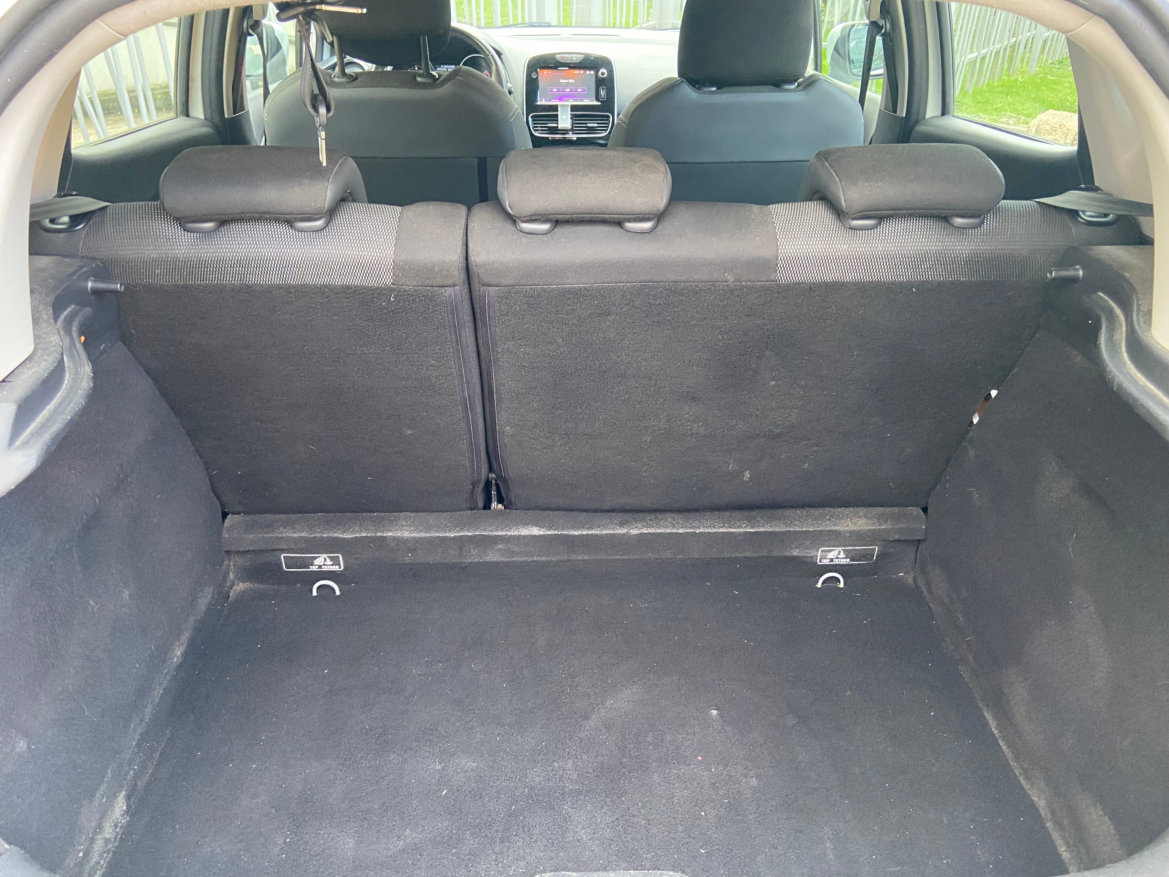Renault Clio con Silla infantil