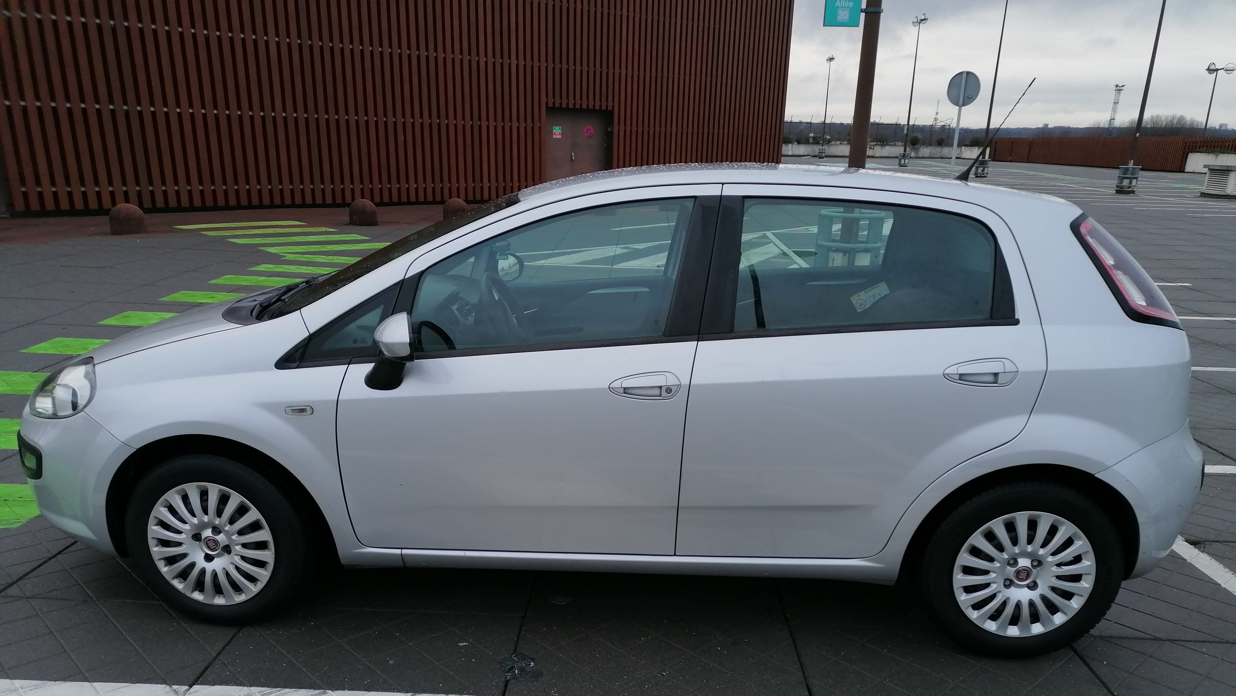 Fiat Punto avec Climatisation