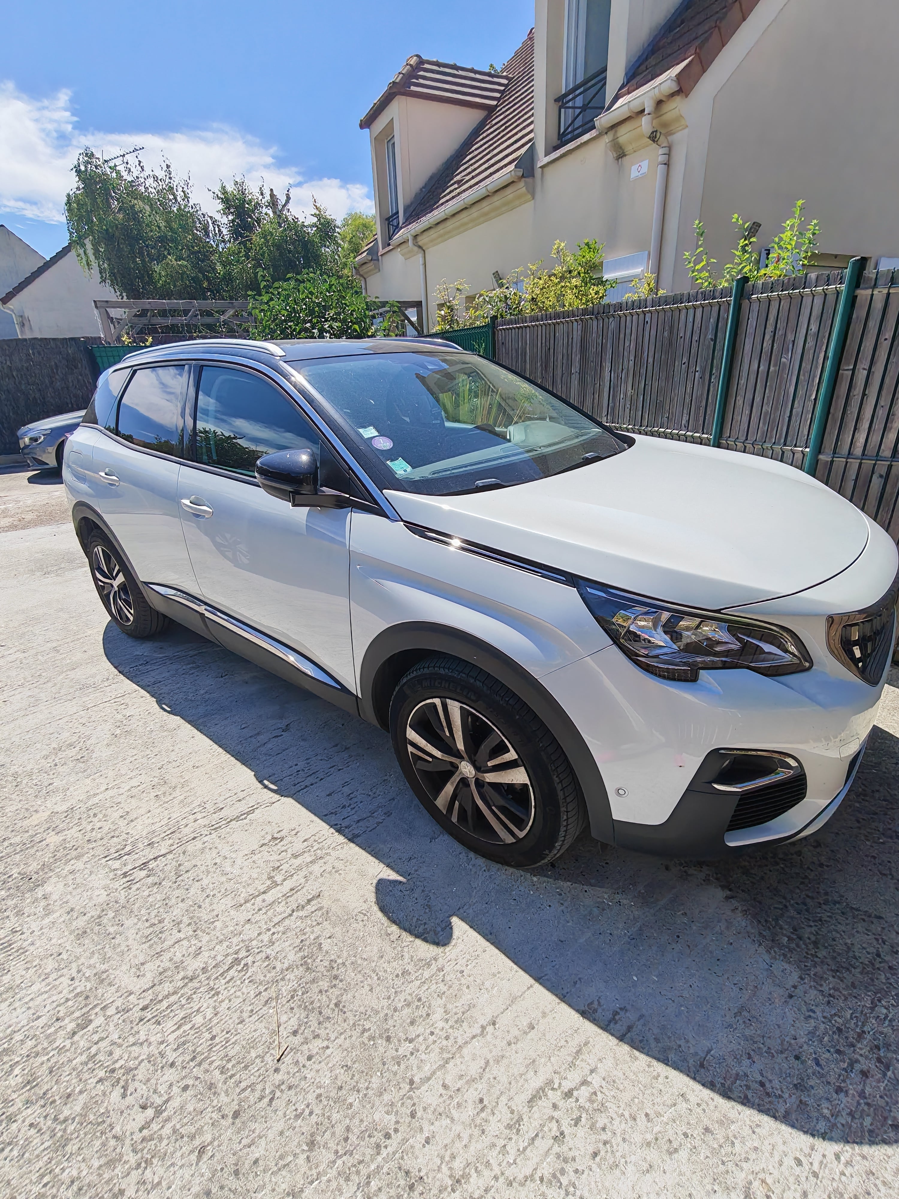 Peugeot 3008, 2019, Essence 98, automatique