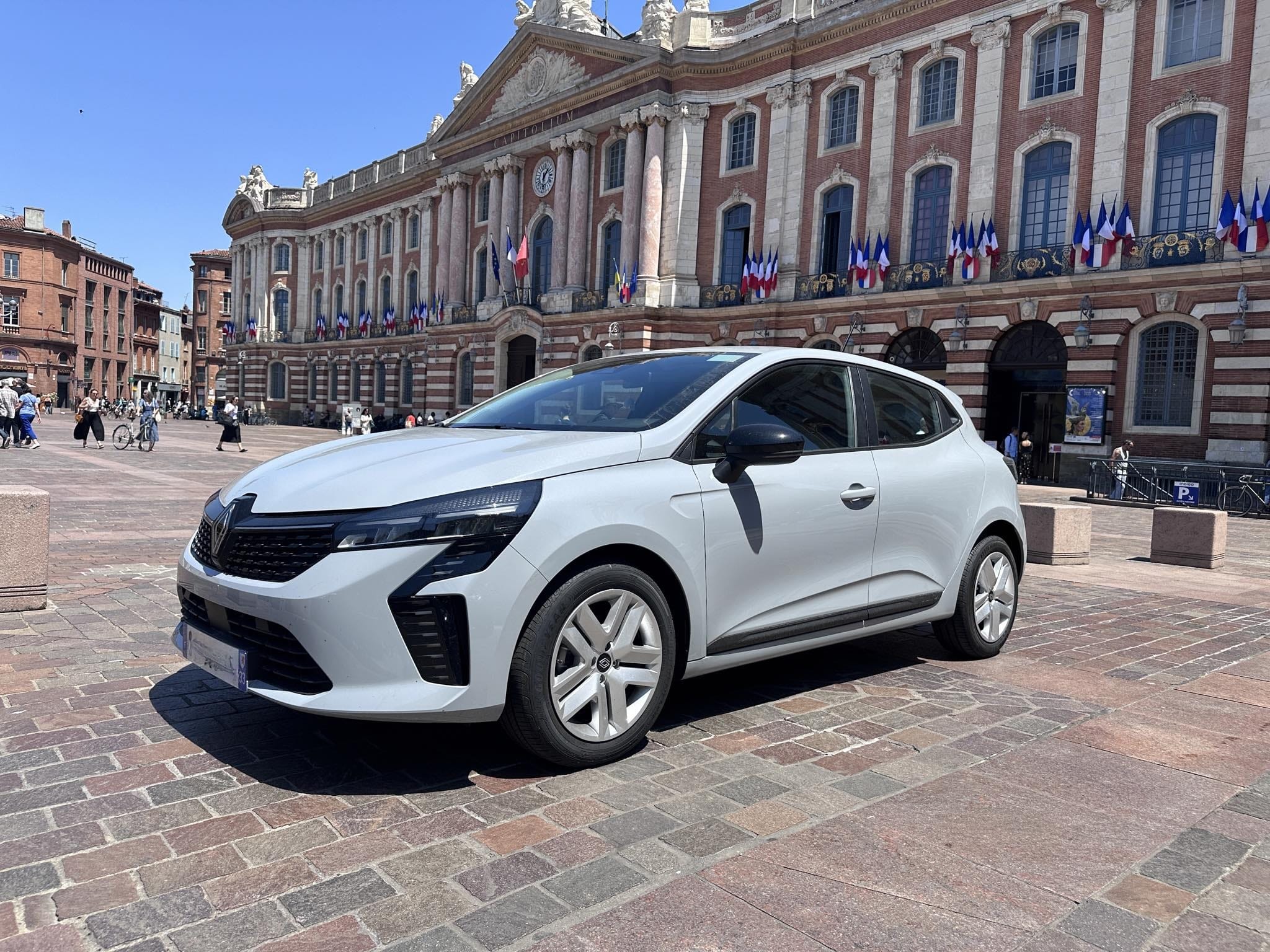 Renault Clio, 2024, Essence 95