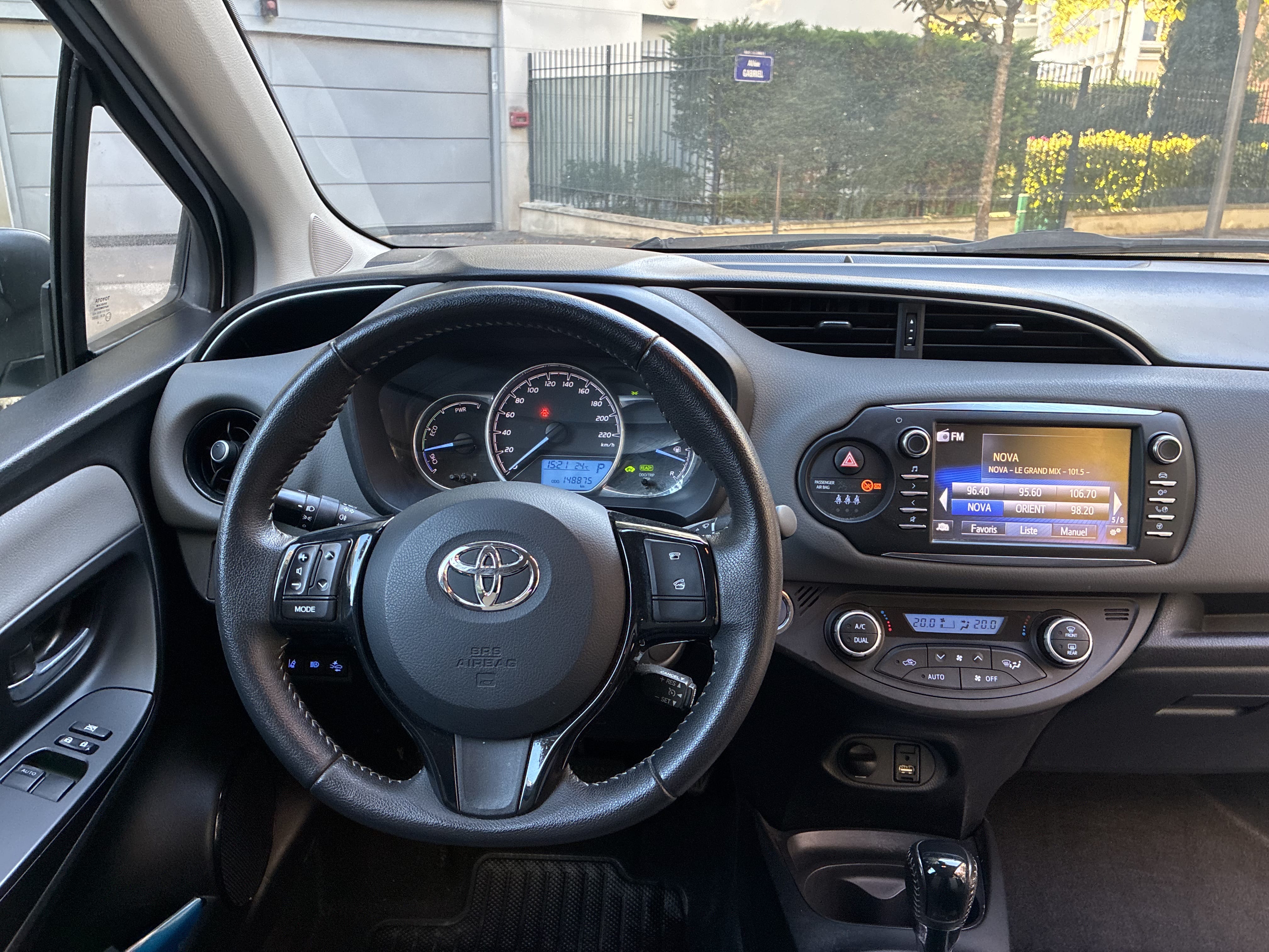 Toyota Yaris Hybride Hybride BOÎTE AUTOMATIQUE avec Régulateur de vitesse