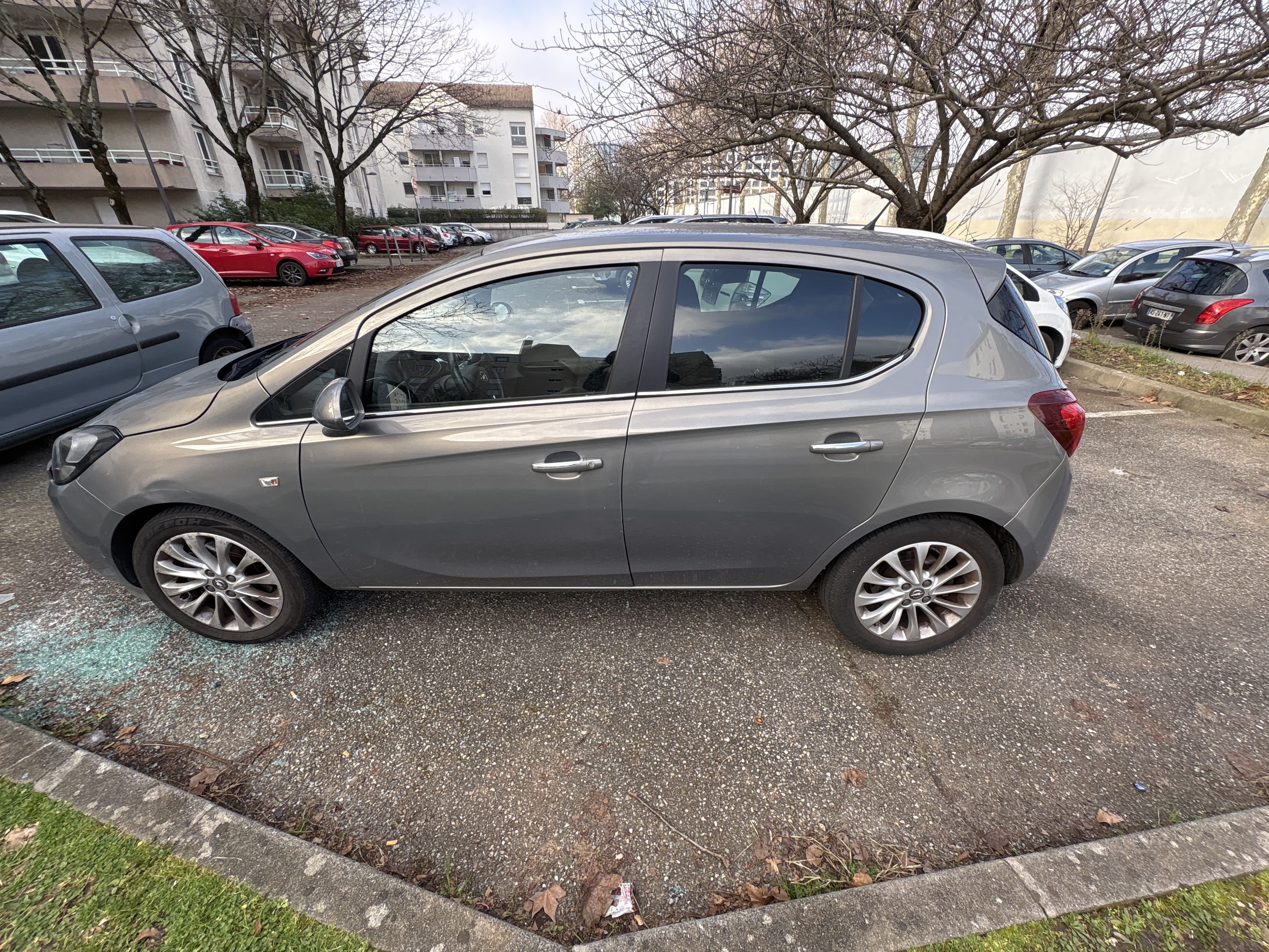 Opel Corsa avec Climatisation