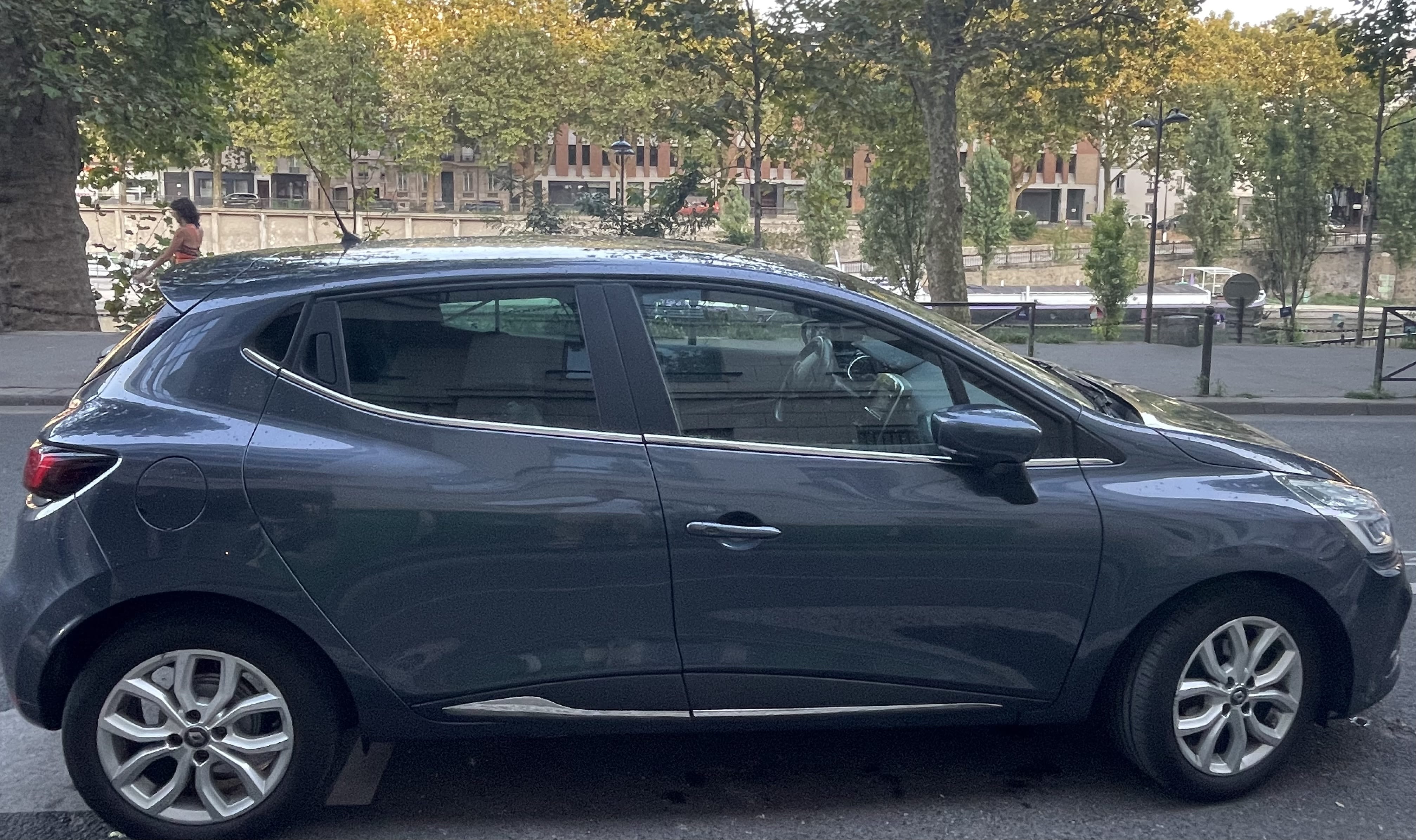 Renault Clio avec Climatisation