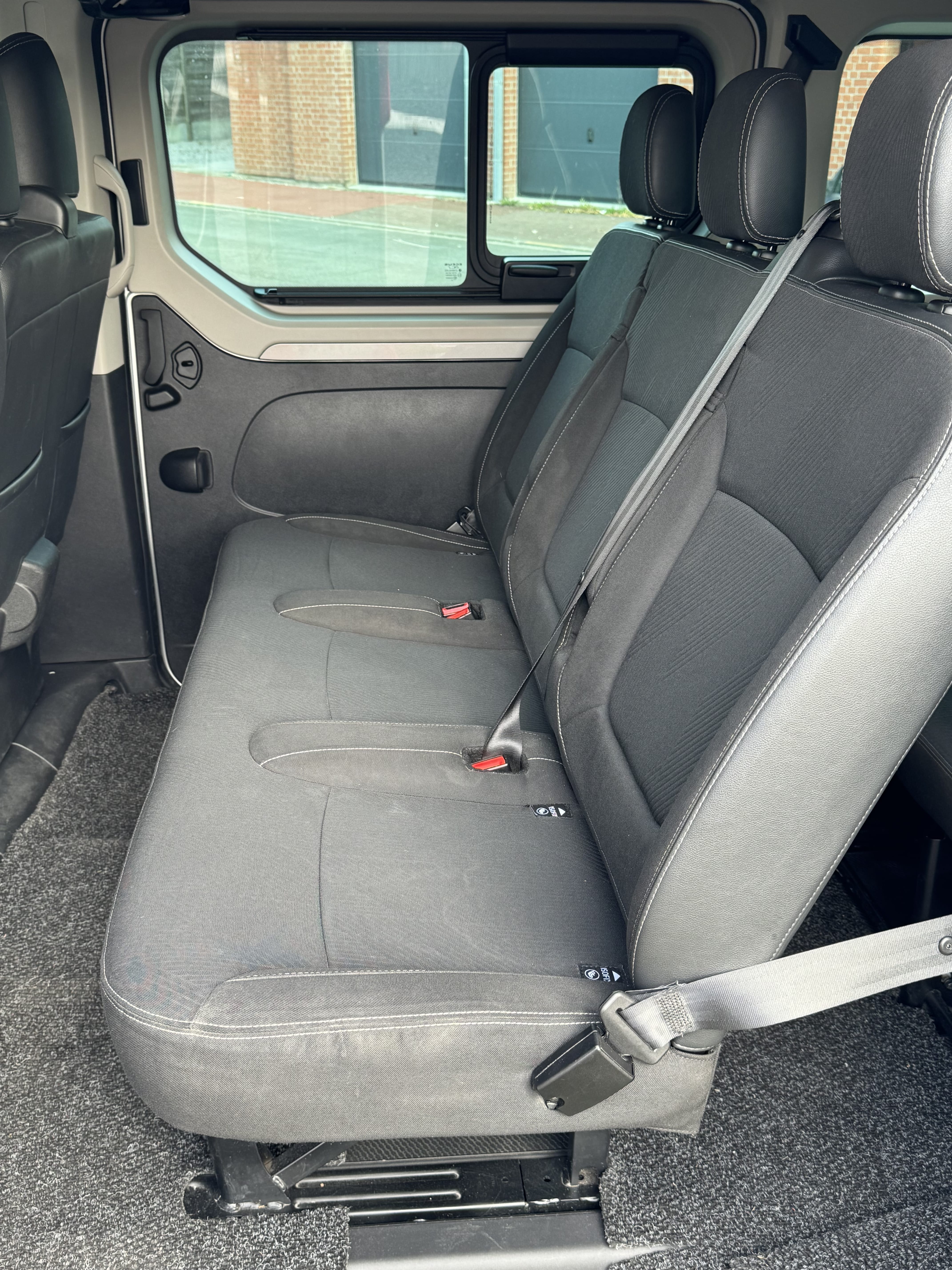 Renault Trafic Passenger avec Siège bébé