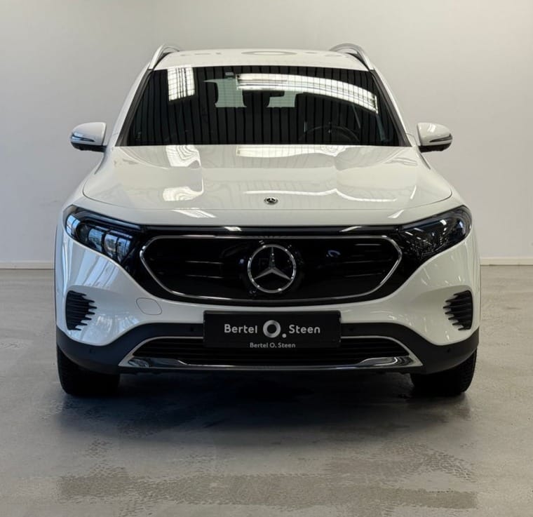 Mercedes-Benz EQB med GPS