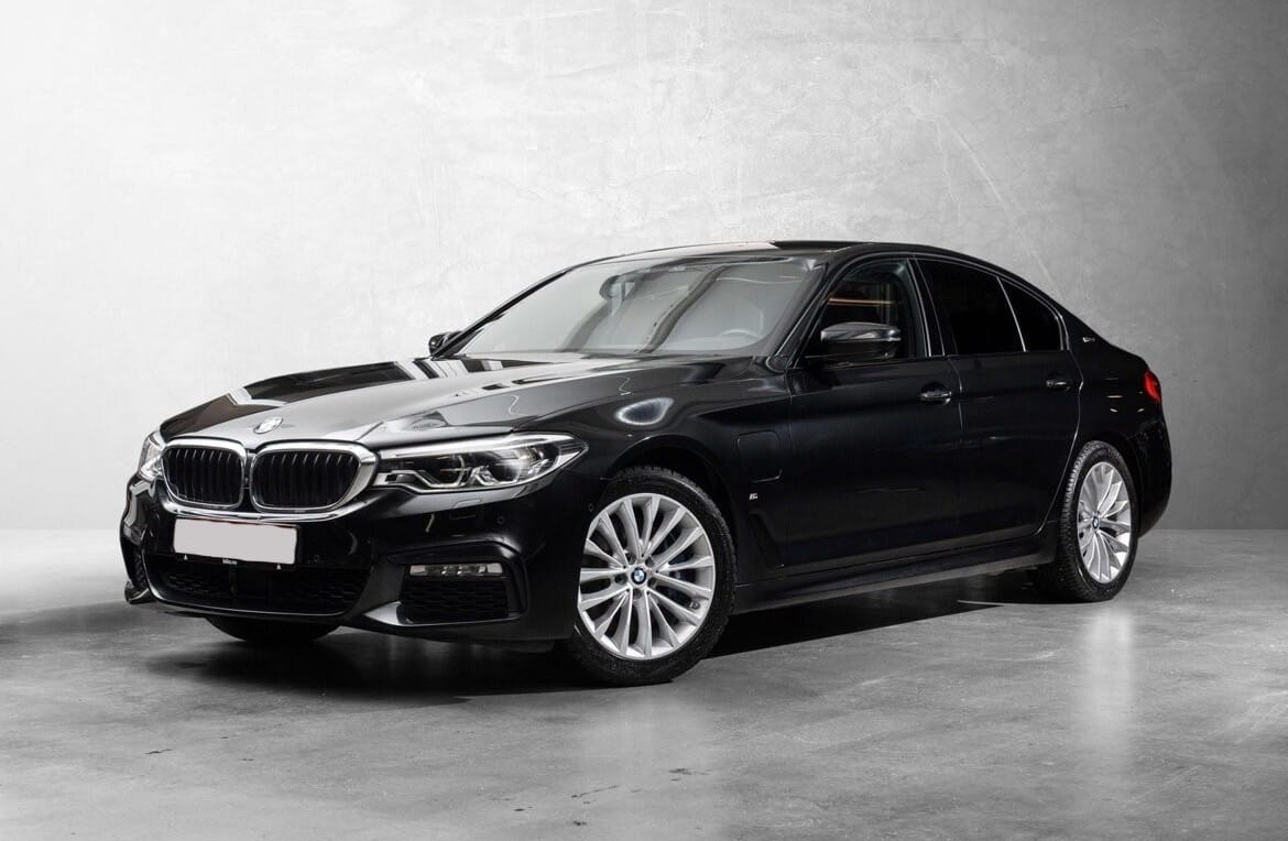 BMW 5-Serie 530e iPerformance 252HK, 2017, Blyfri 98 / Elektrisk (hybrid), automatisk