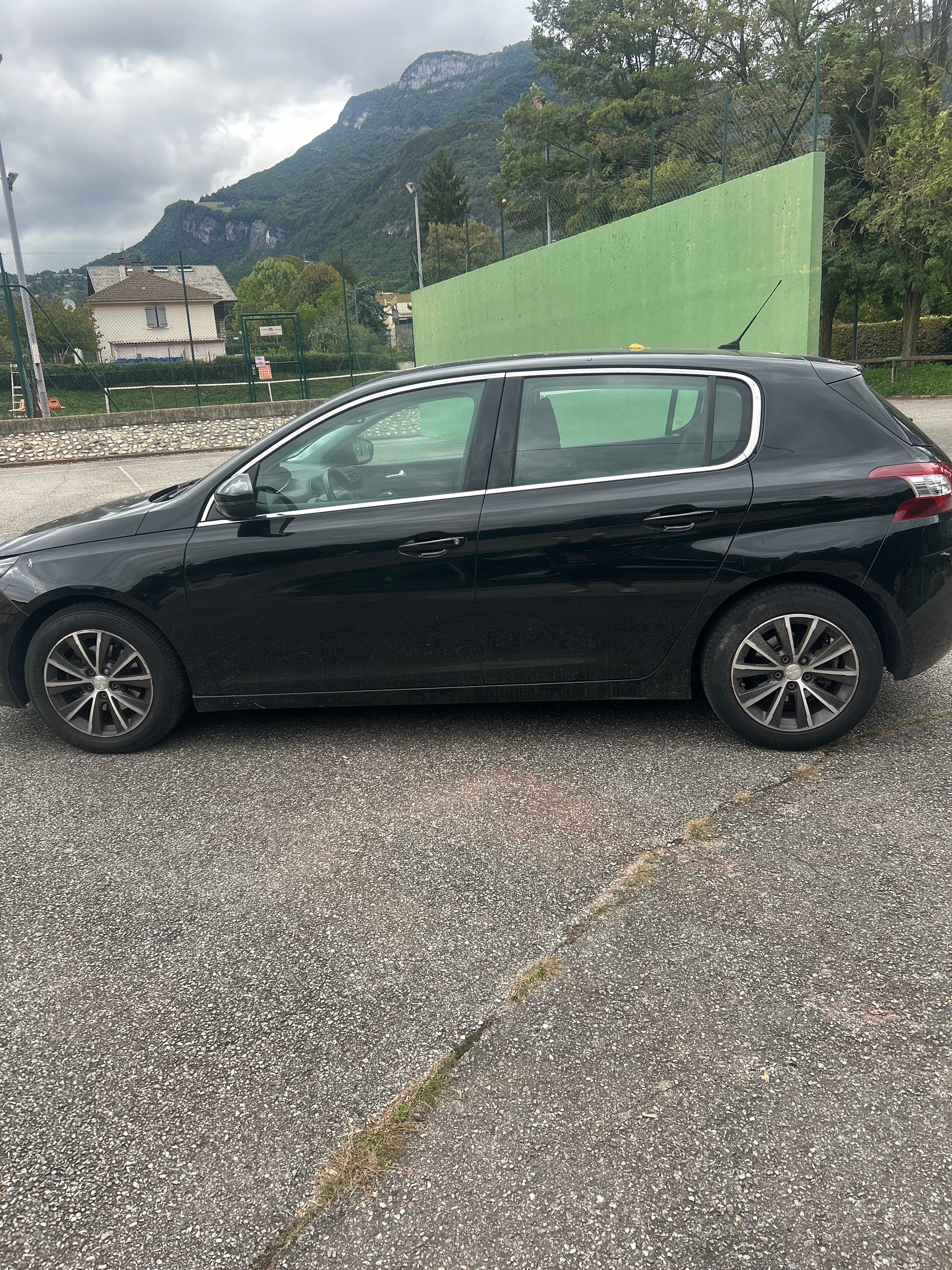 Peugeot 308, 2015, Essence 95