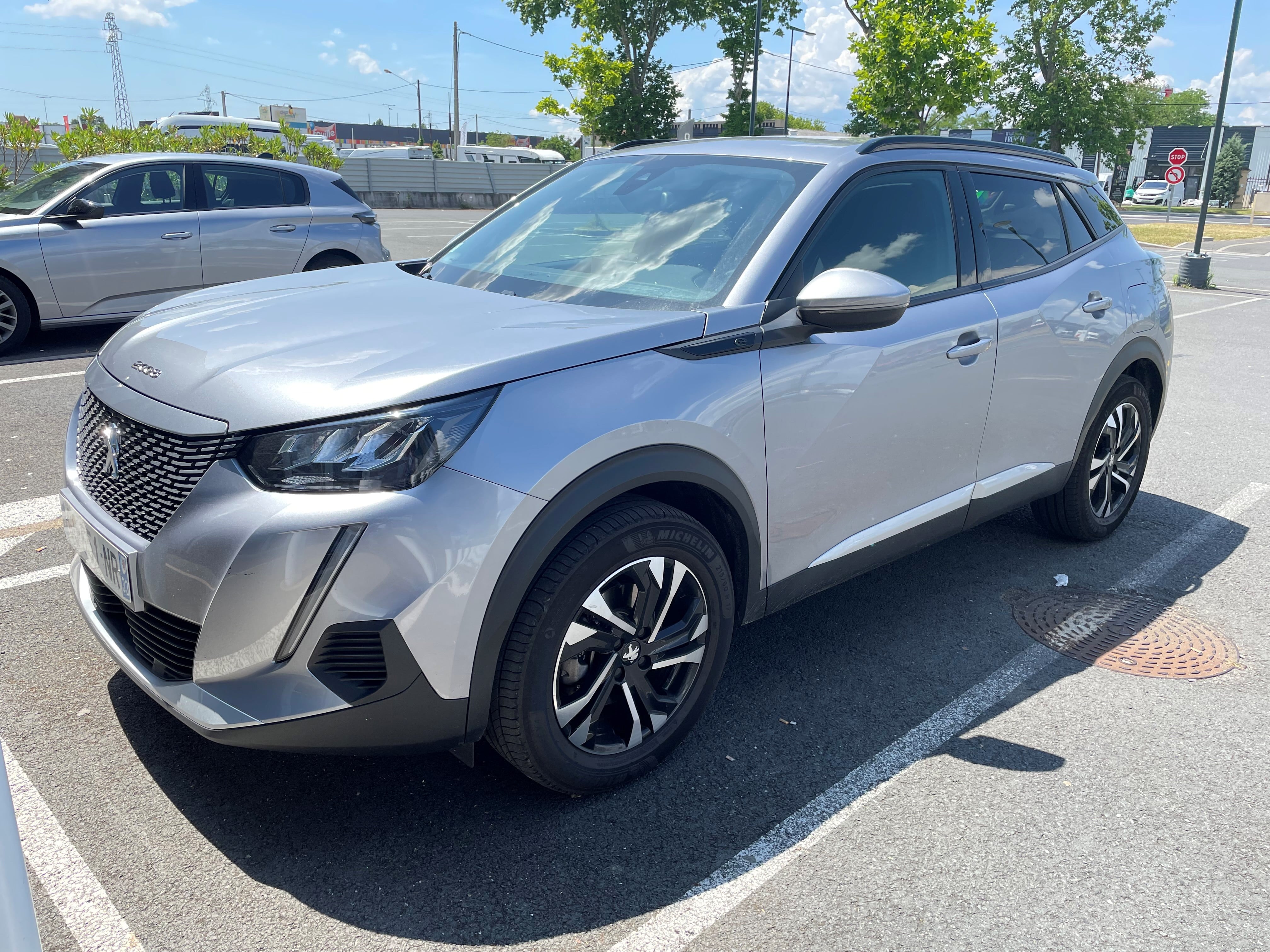 Peugeot e-2008, 2021, Électrique, automatique