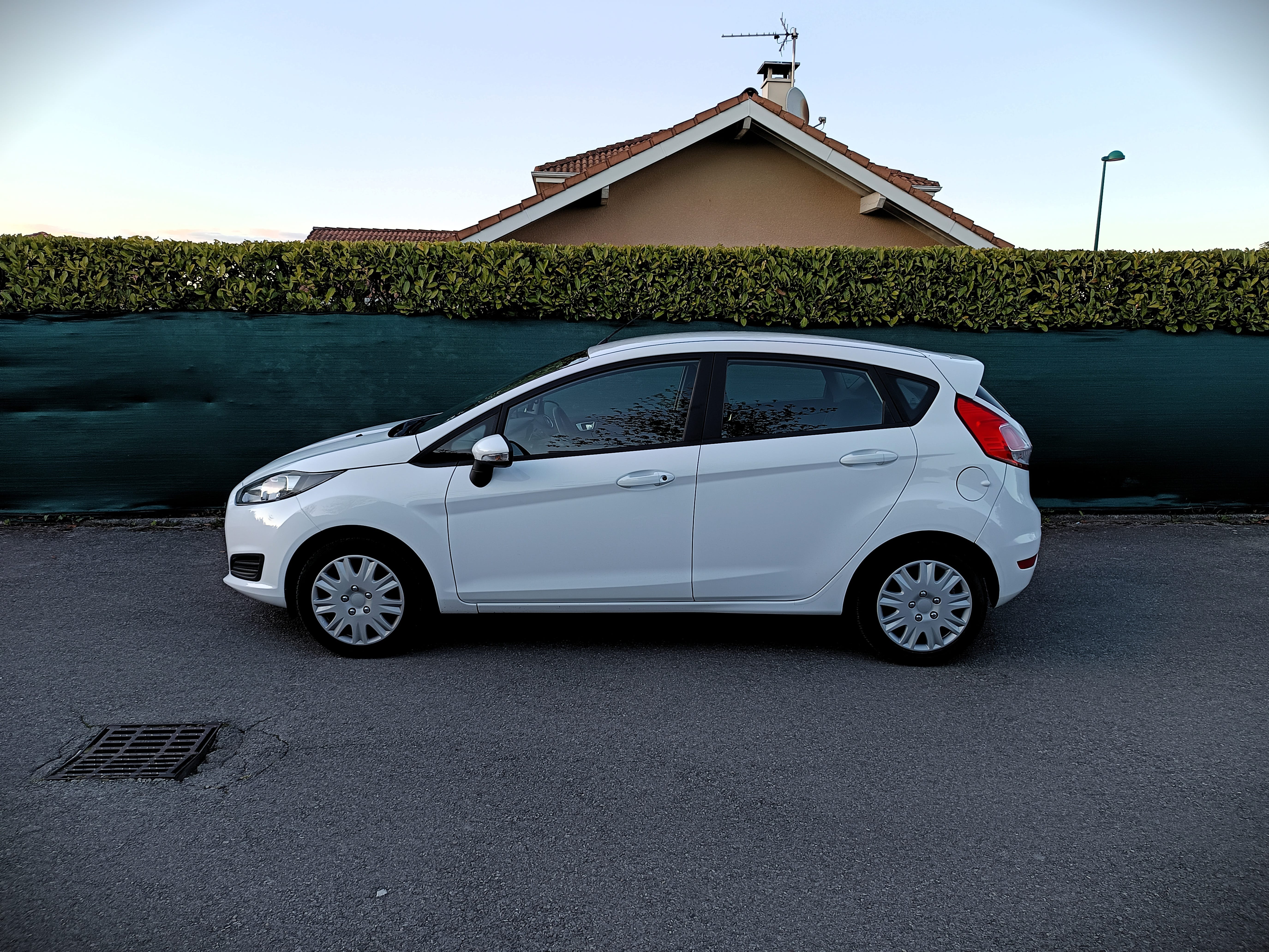 Ford Fiesta 1.5 TDCI avec Climatisation