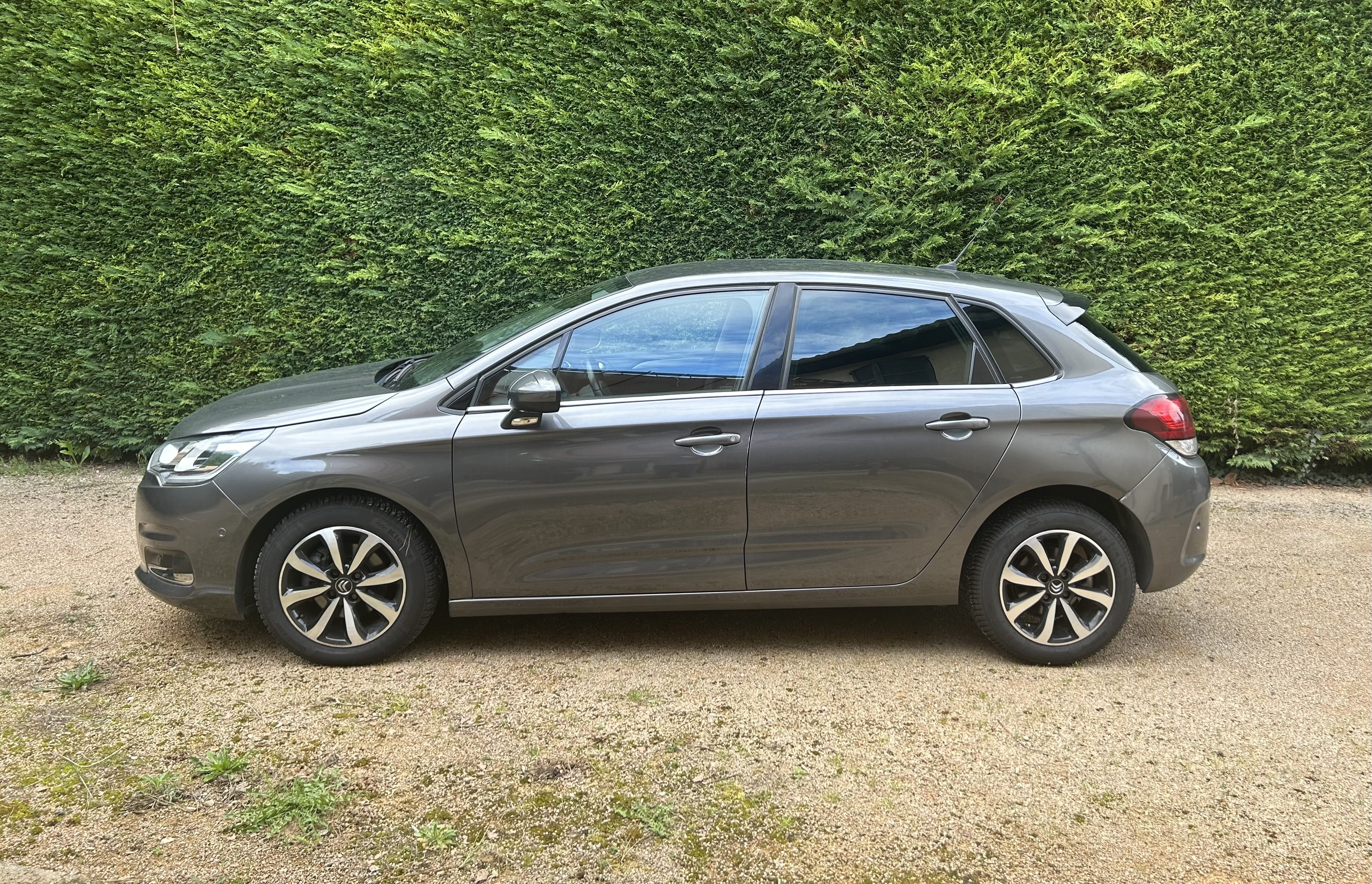 Citroen C4 with Air conditioning