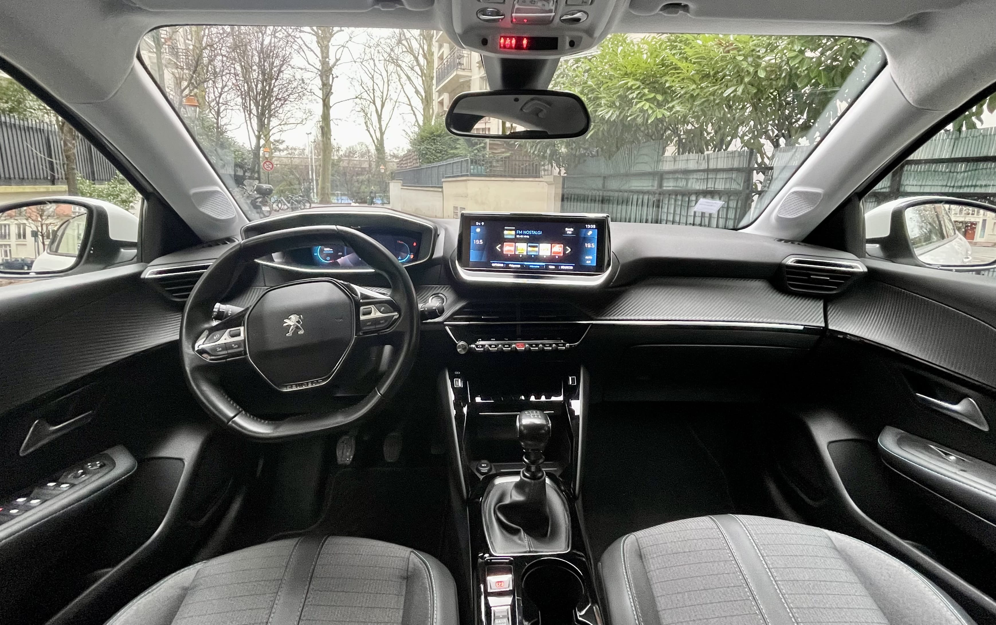 Peugeot 208 avec Régulateur de vitesse