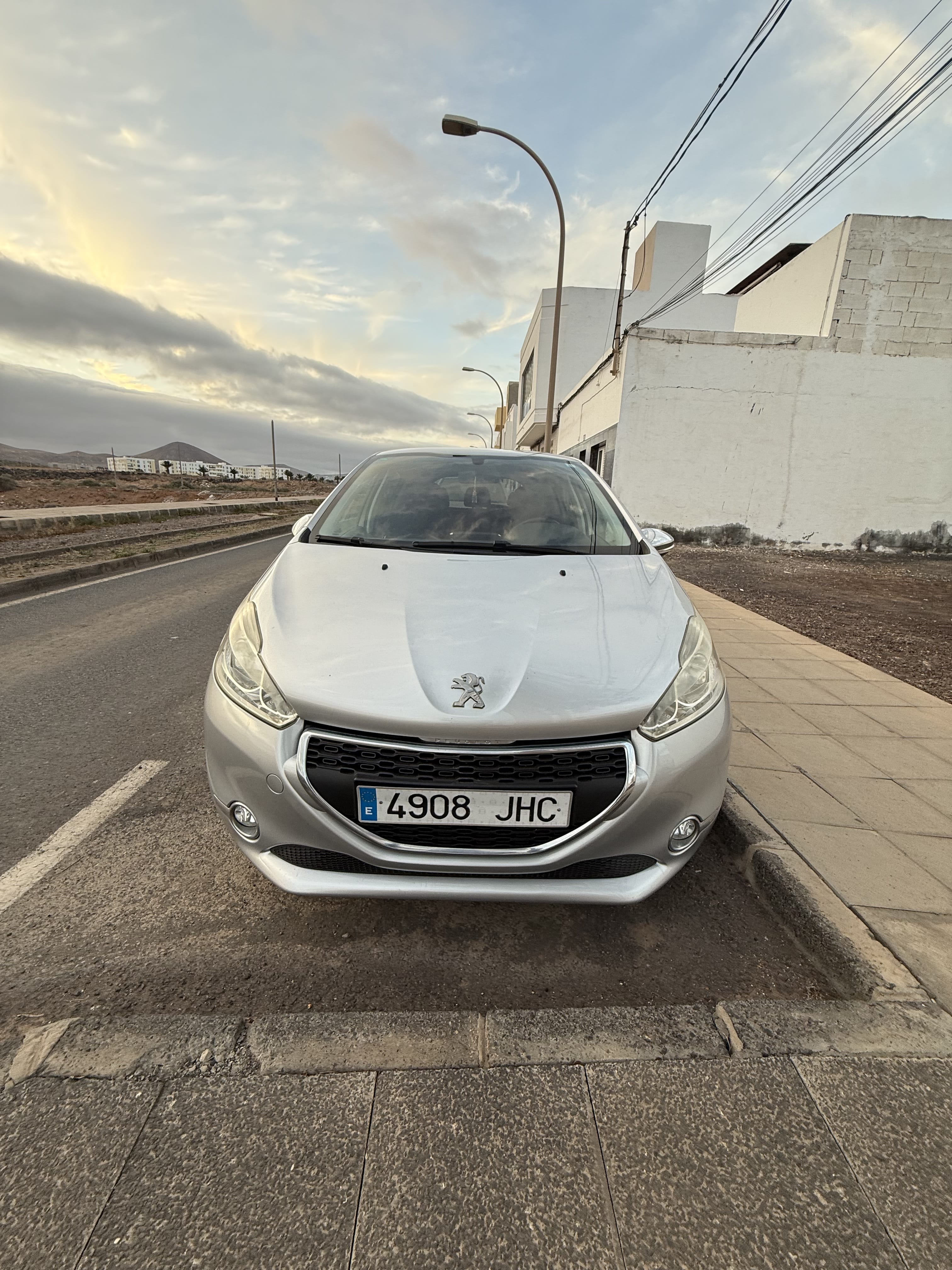 Peugeot 208 Style, 2015, Diesel