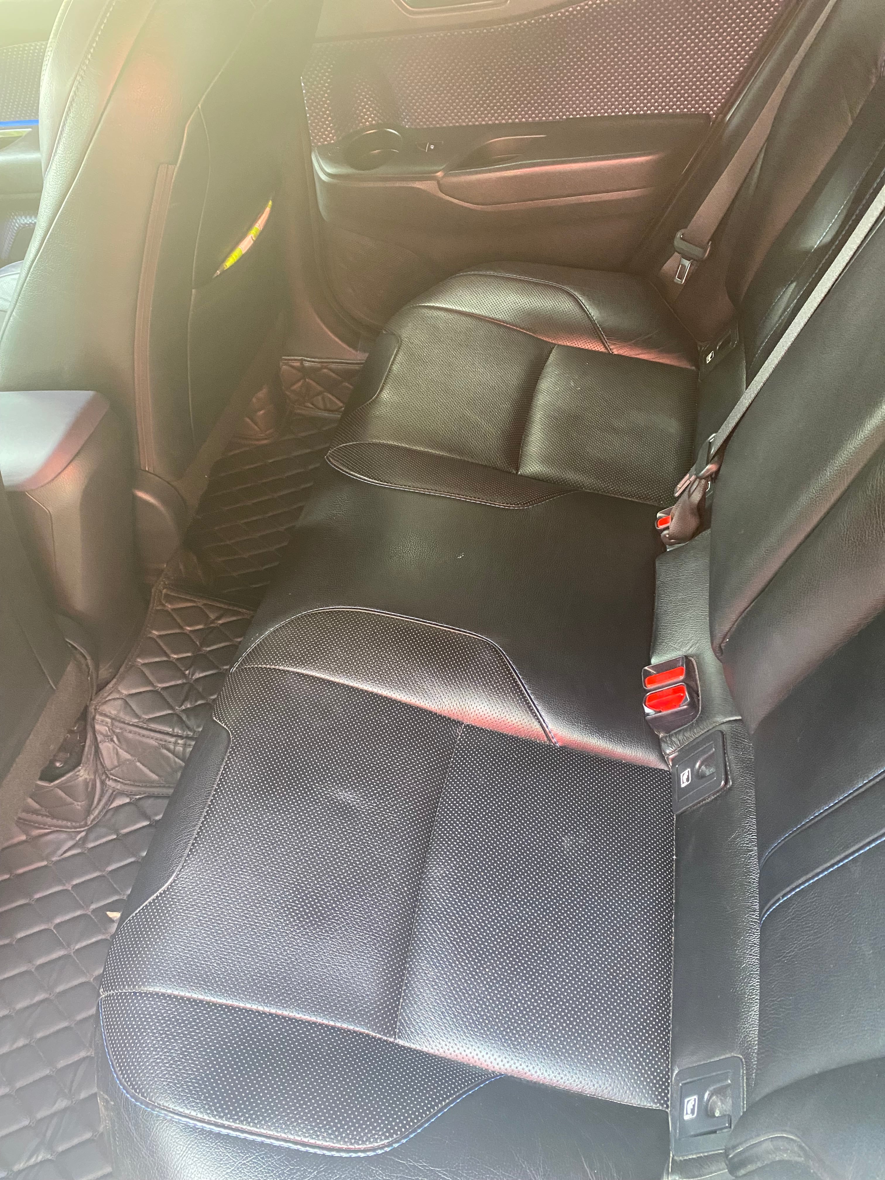 Toyota C-HR Hybrid con GPS