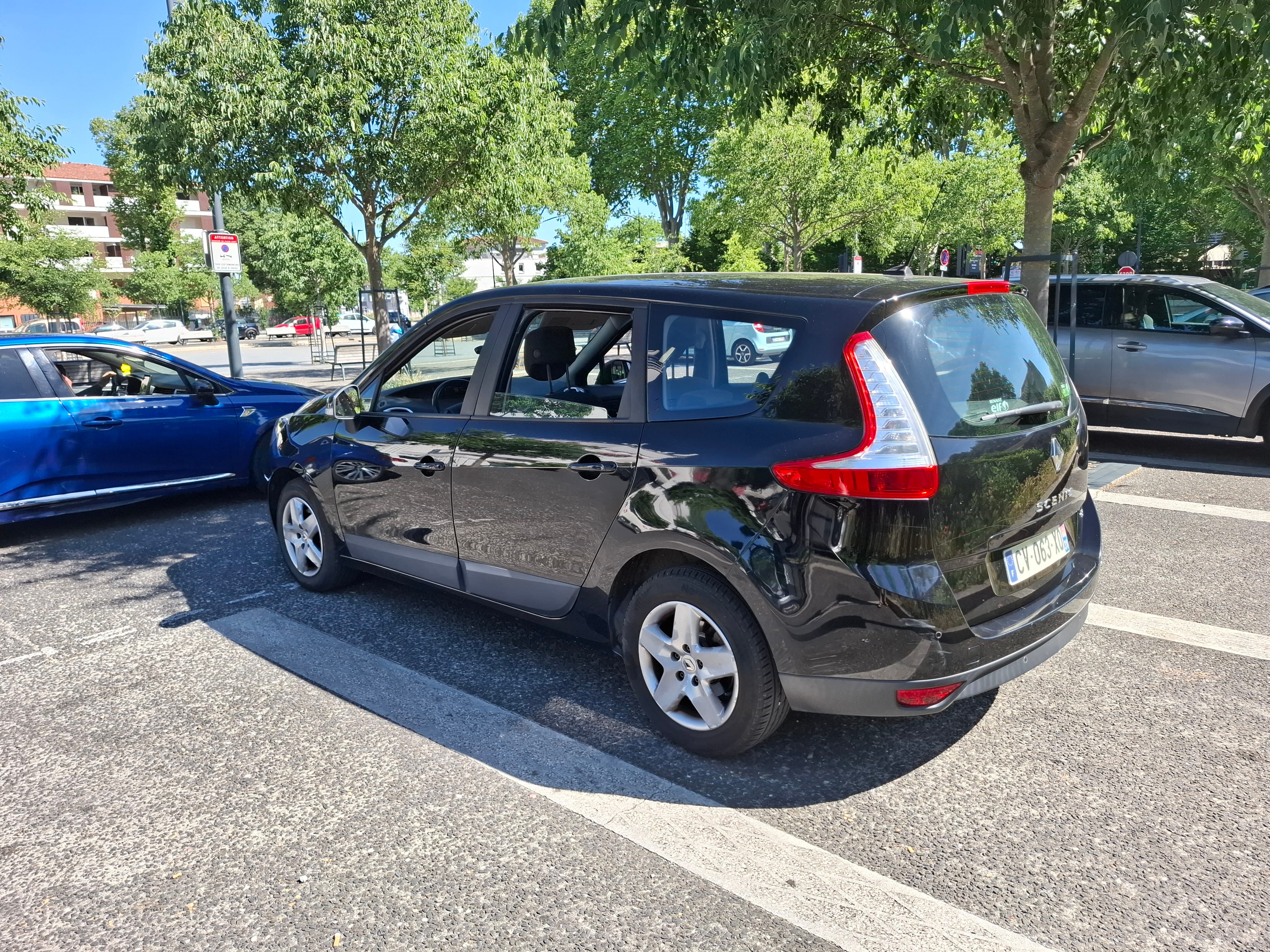 Renault Grand Scenic avec GPS