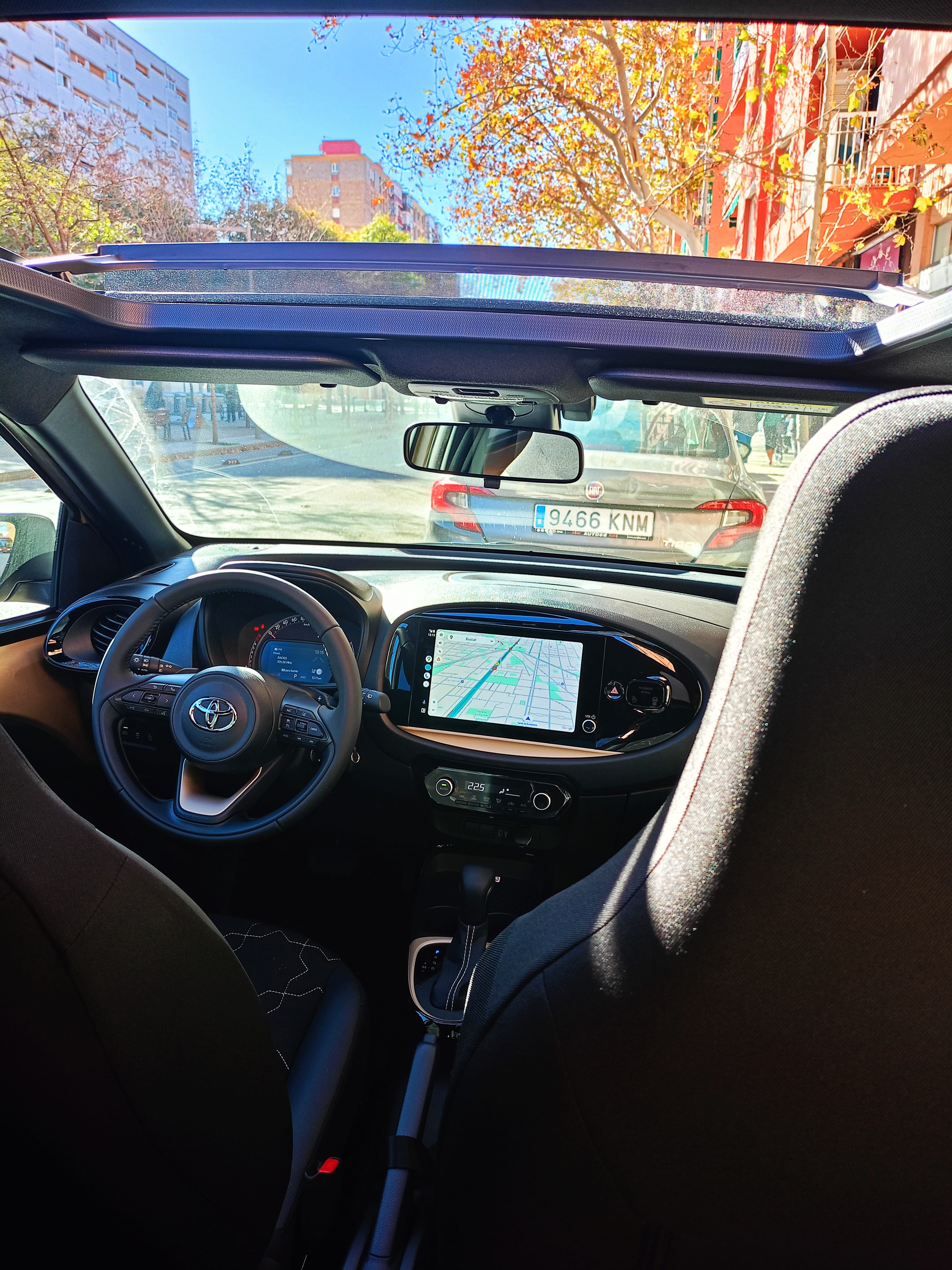 Toyota Aygo X Cross Chic -OPEN Air- med Cruisekontroll