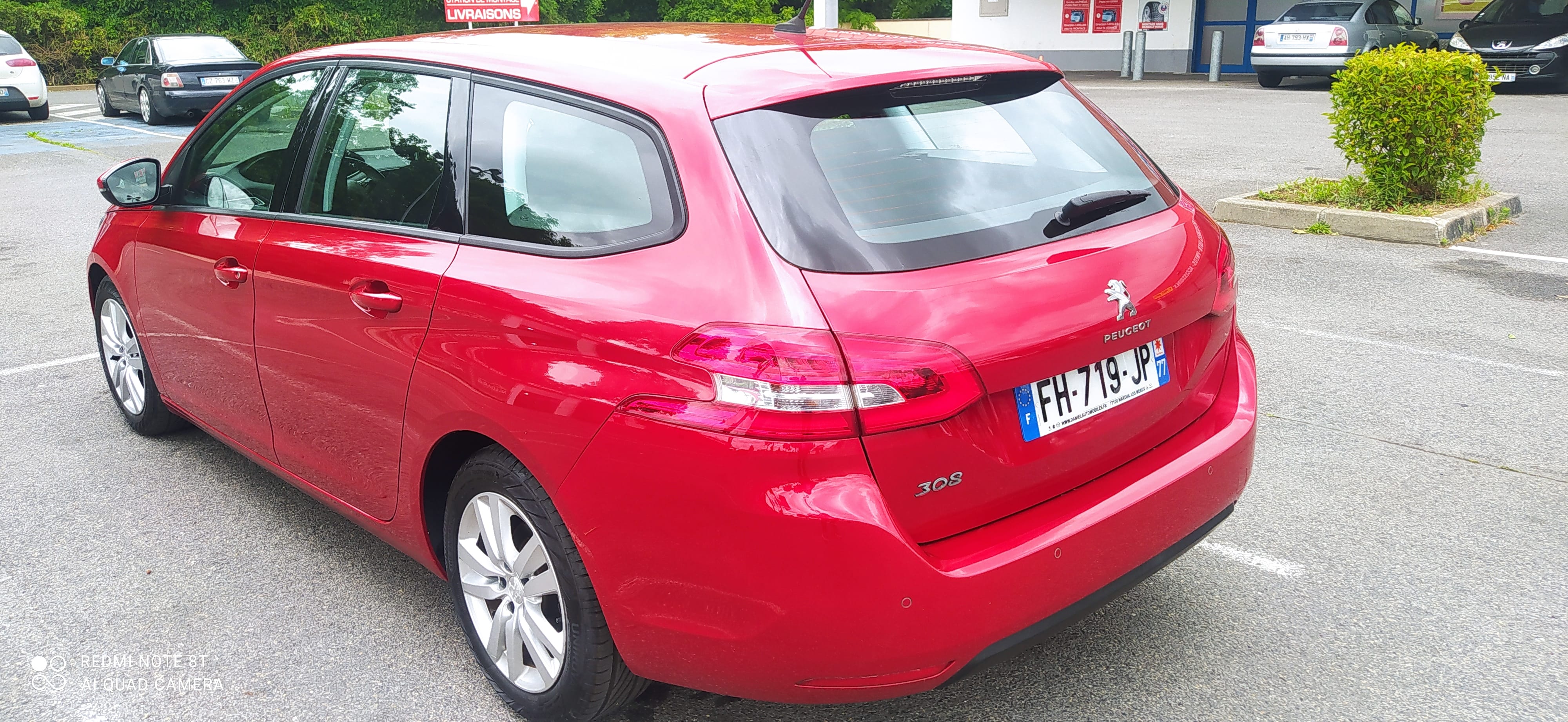 Peugeot 308 SW avec Apple CarPlay