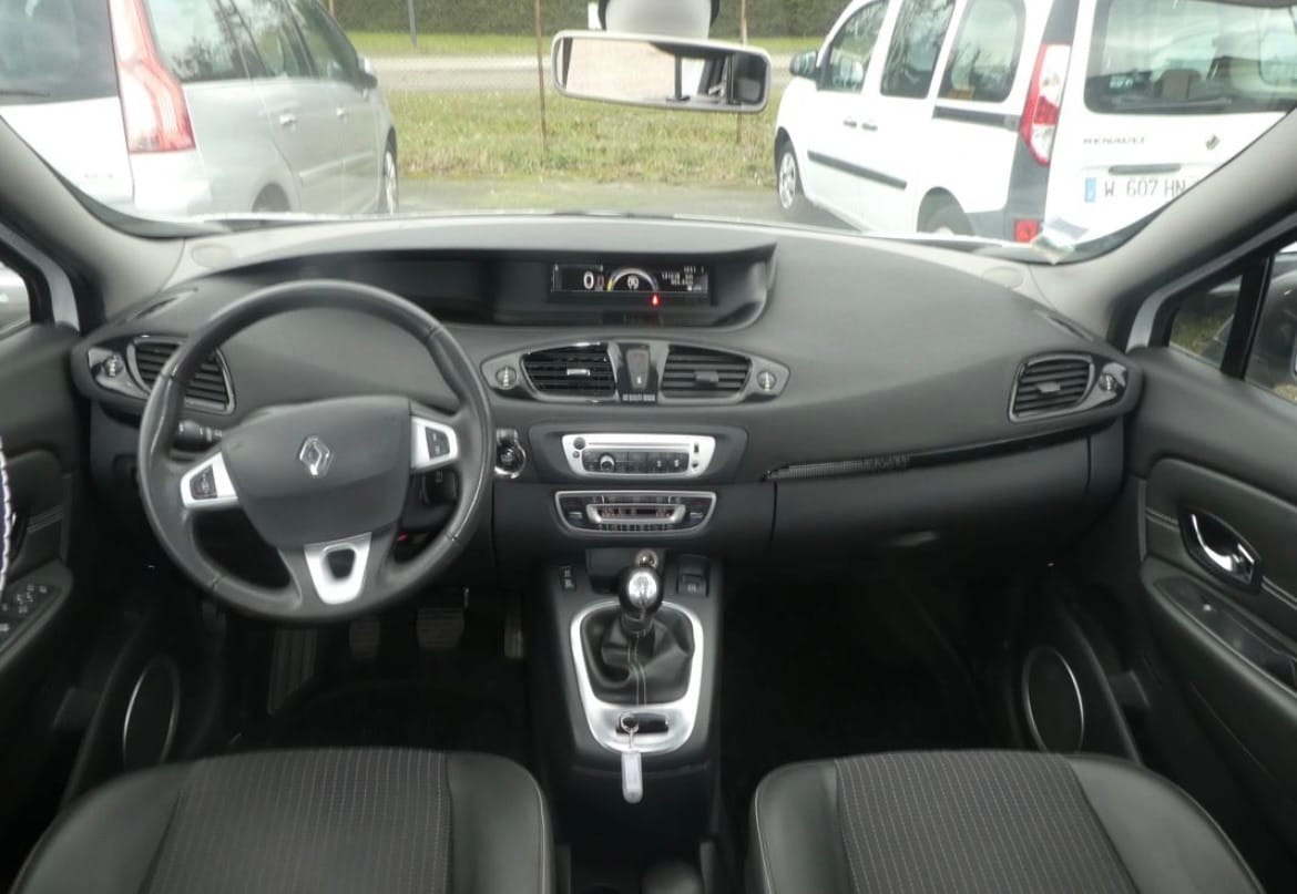 Renault Grand Scenic avec GPS