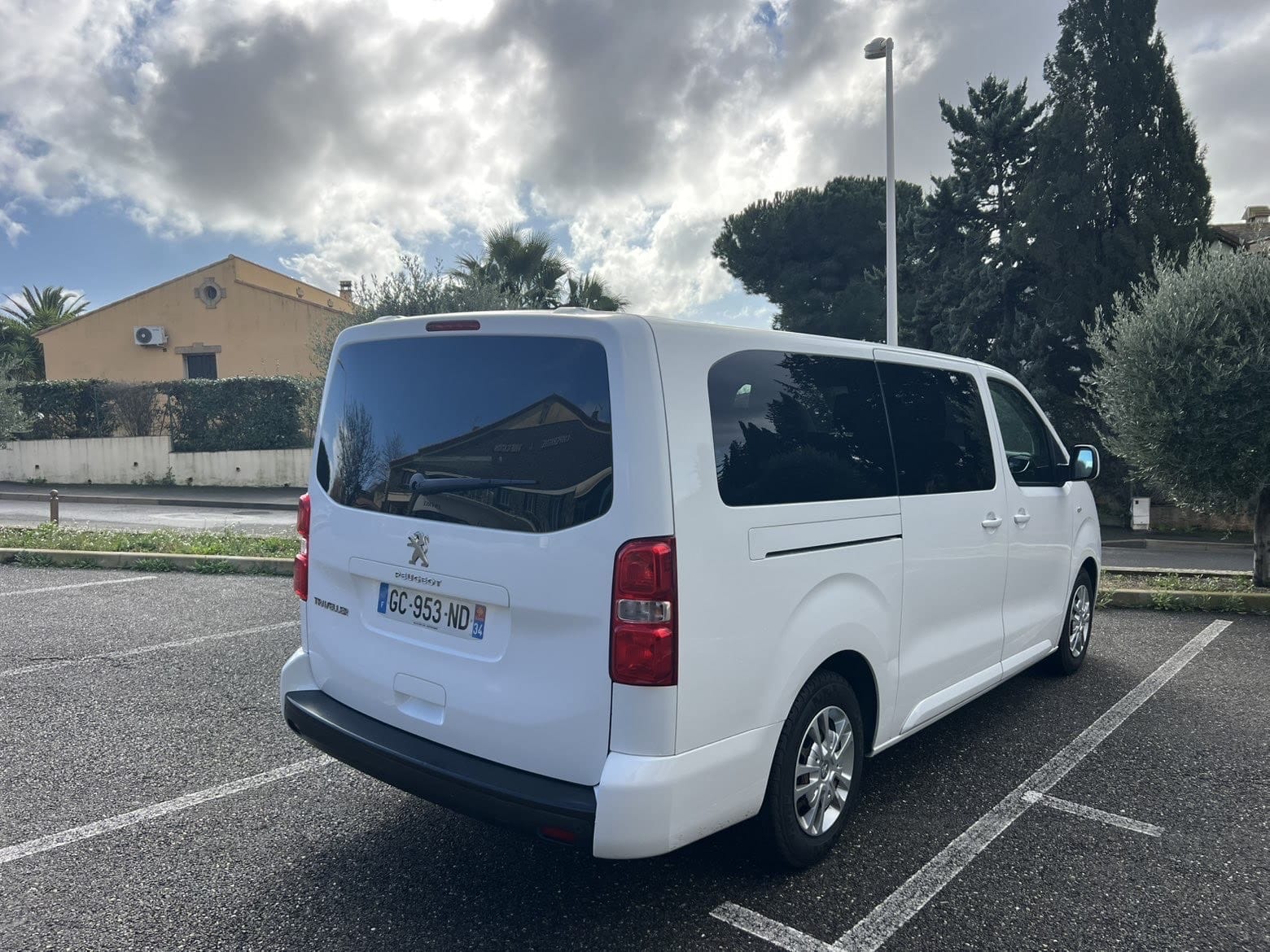 Peugeot Traveller avec Climatisation