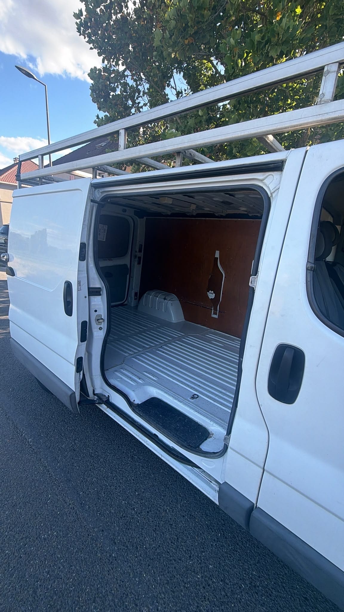 Opel Vivaro avec GPS