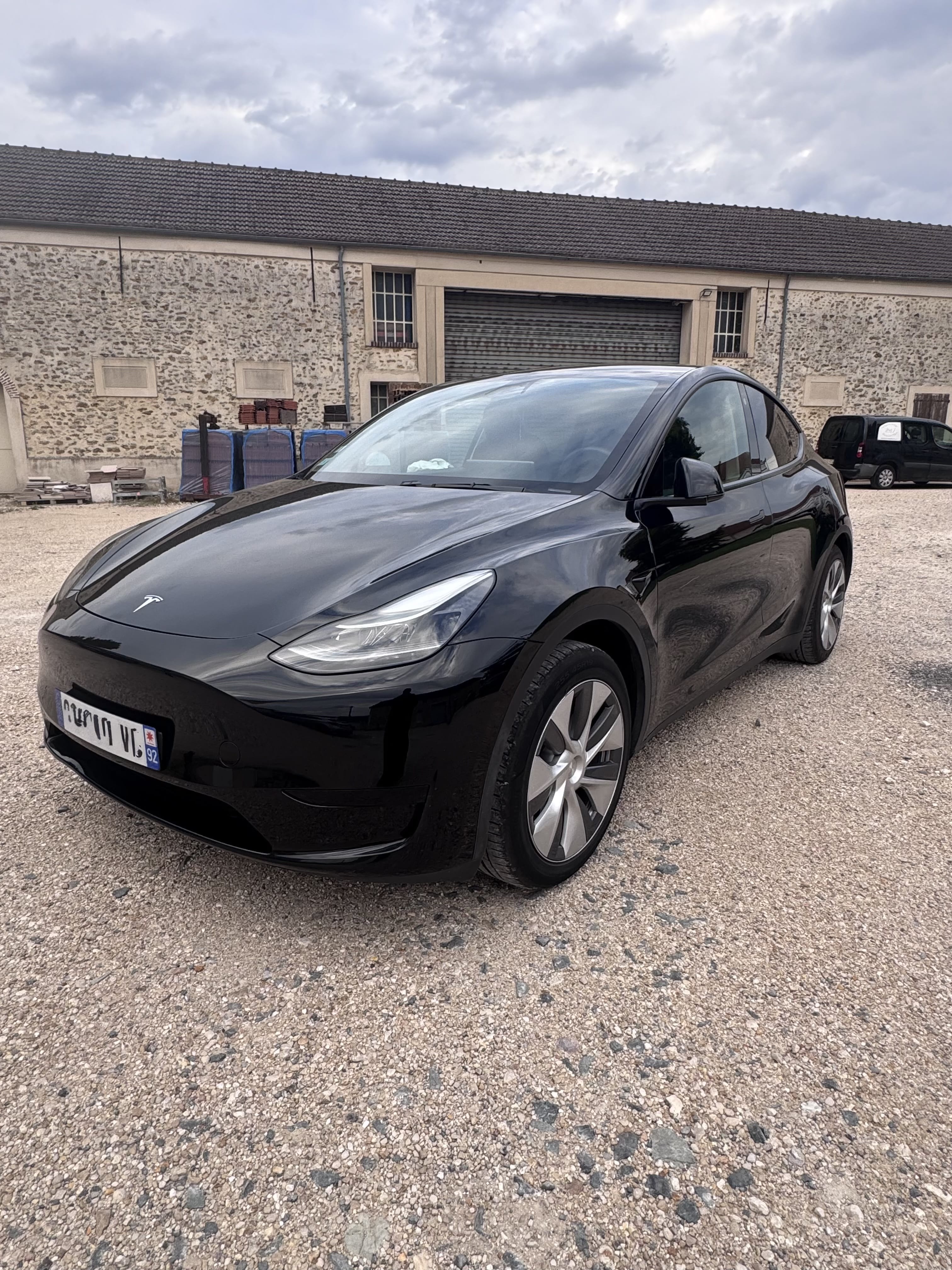 Tesla Model Y avec Climatisation