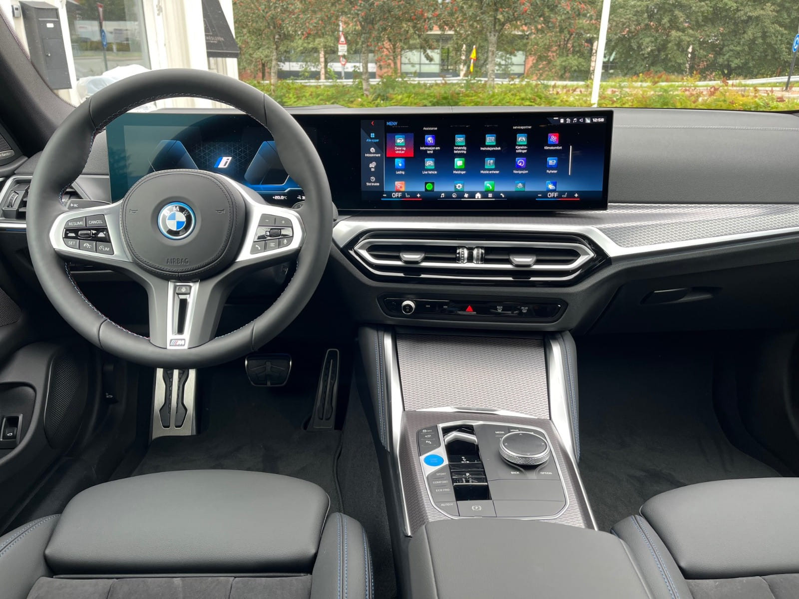 BMW i4 M50 med Bluetooth audio