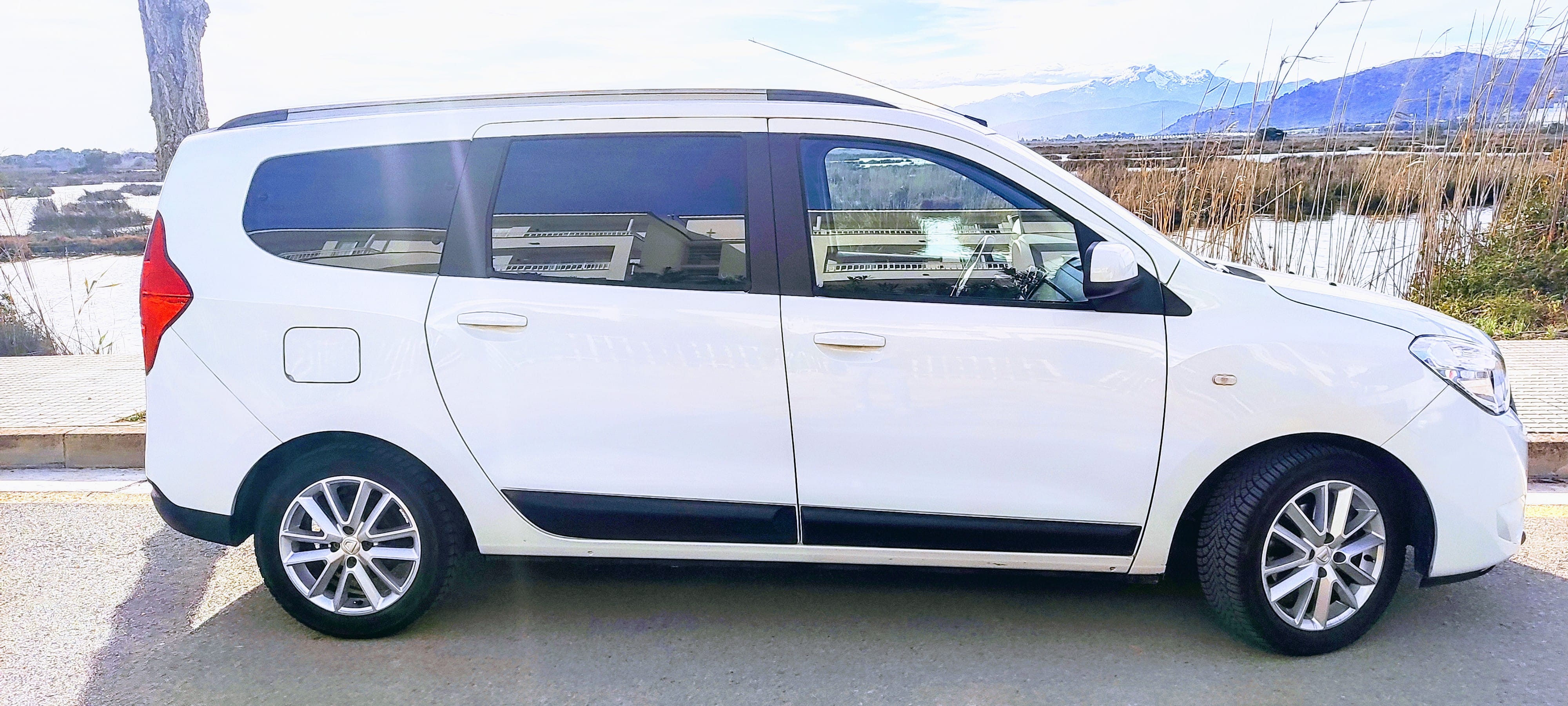 Dacia Lodgy con Entrada de Audio/iPod