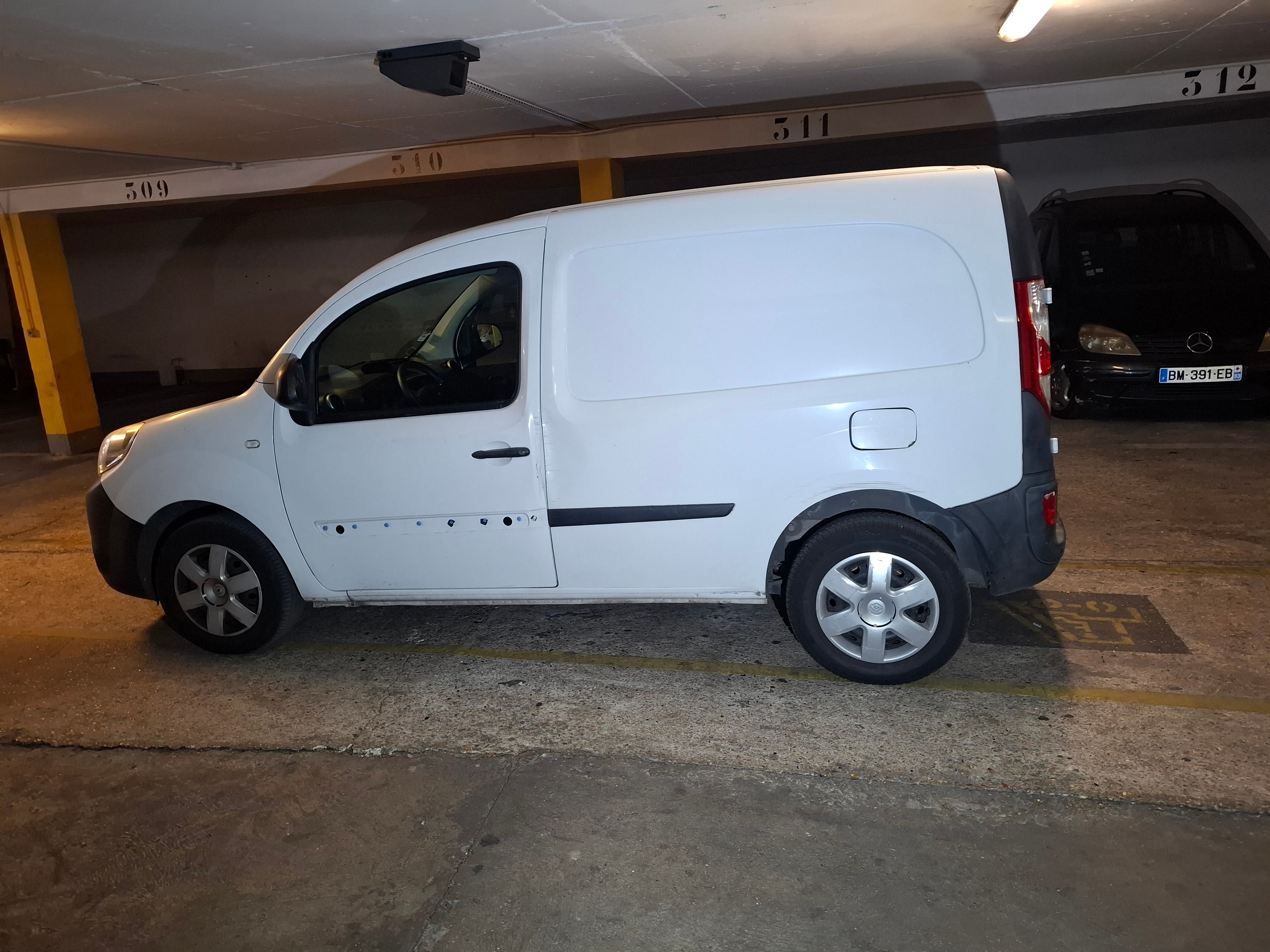 Renault Kangoo Express EH915 KANGOO with Bluetooth audio