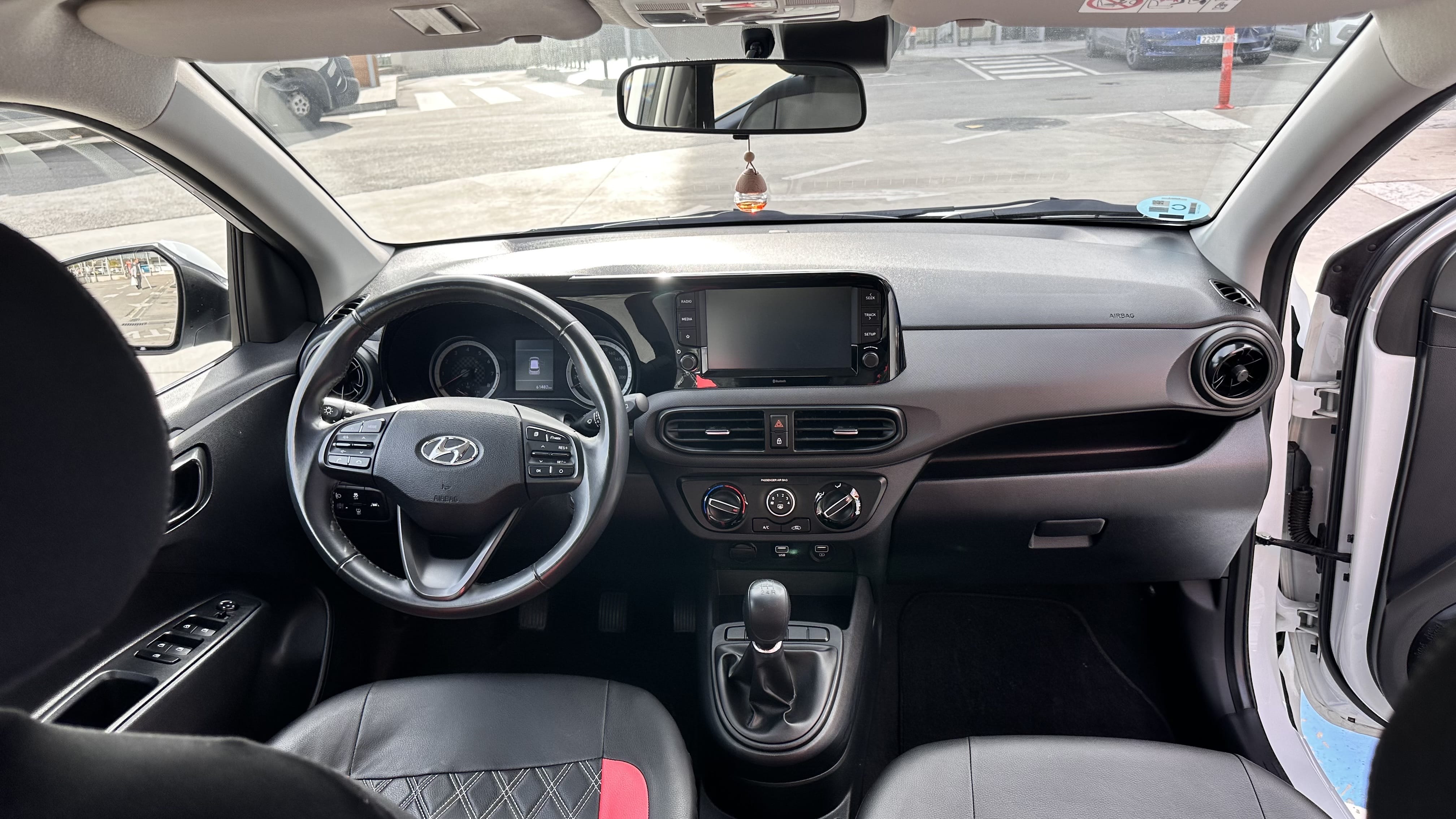 Hyundai i10 with Cruise control