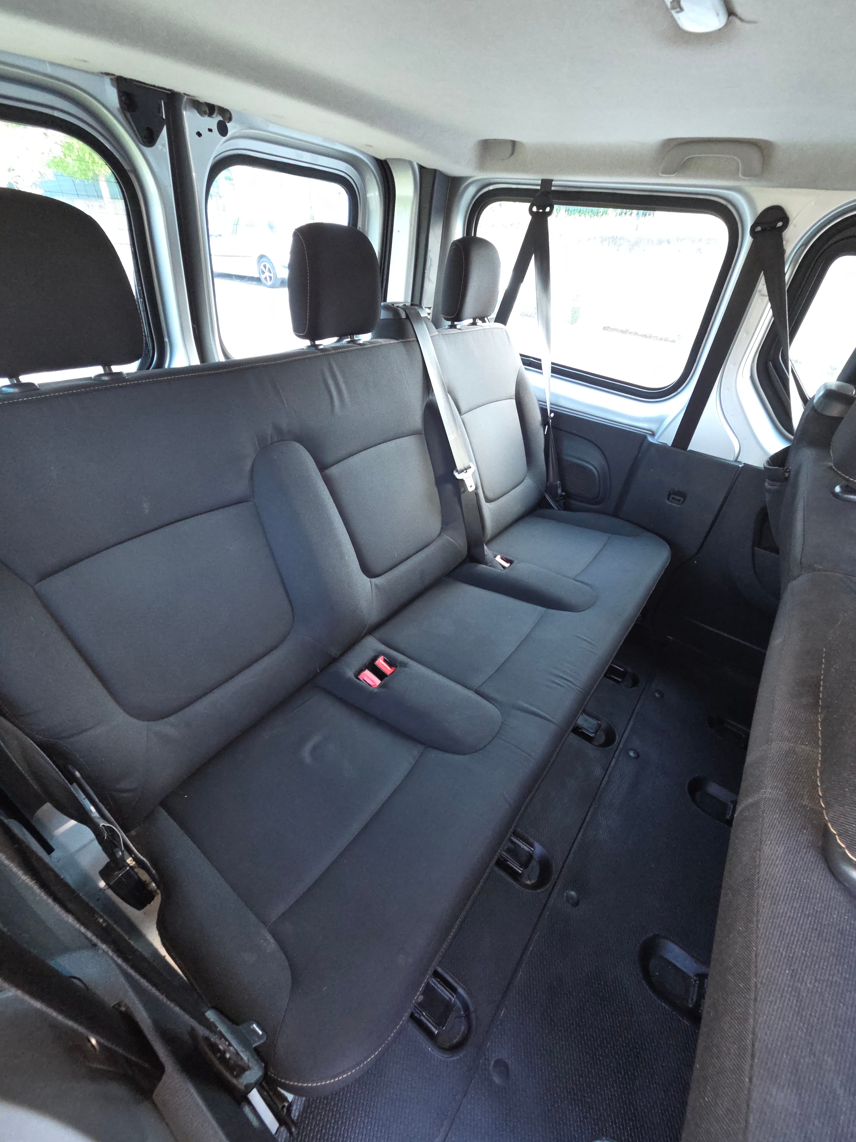 Renault Trafic Passenger avec Autoradio