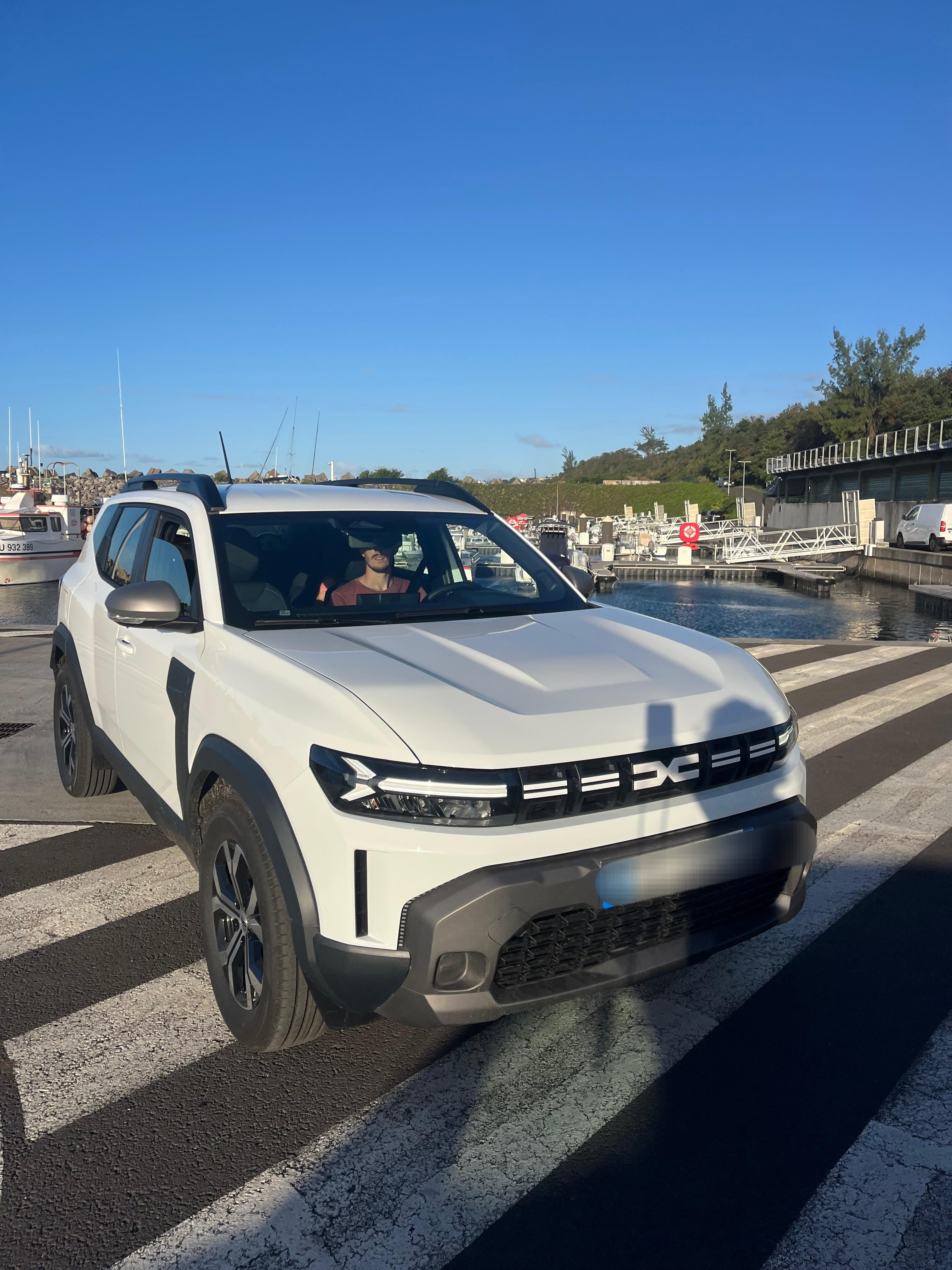 Dacia Duster, 2025, Essence 95 / Électrique (hybride)