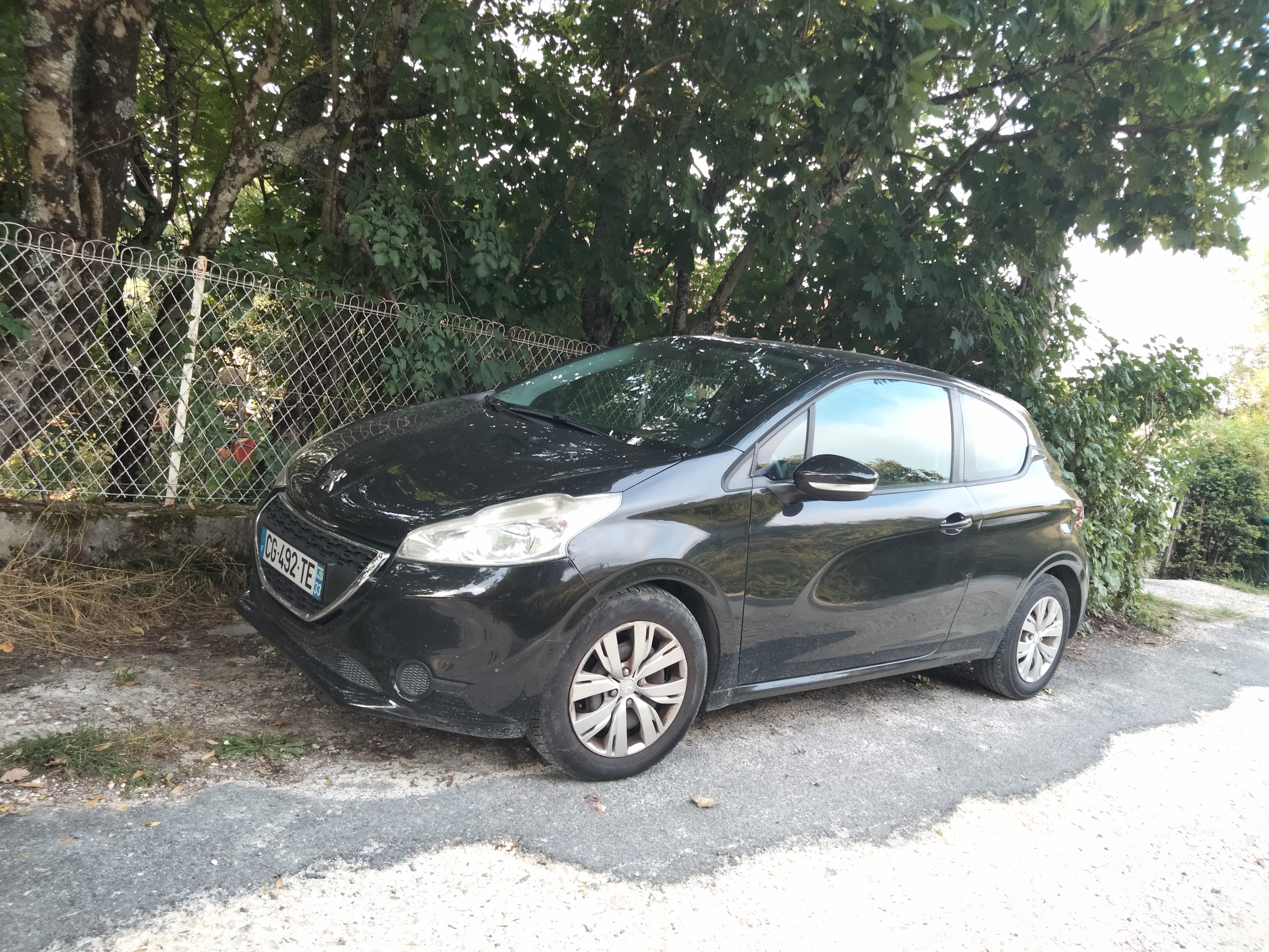 Peugeot 208, 2012, Diesel