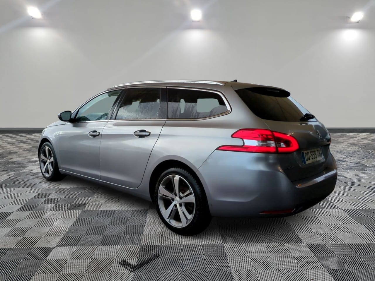 Peugeot 308 SW 1,2 130 essence, 2015, Essence 95